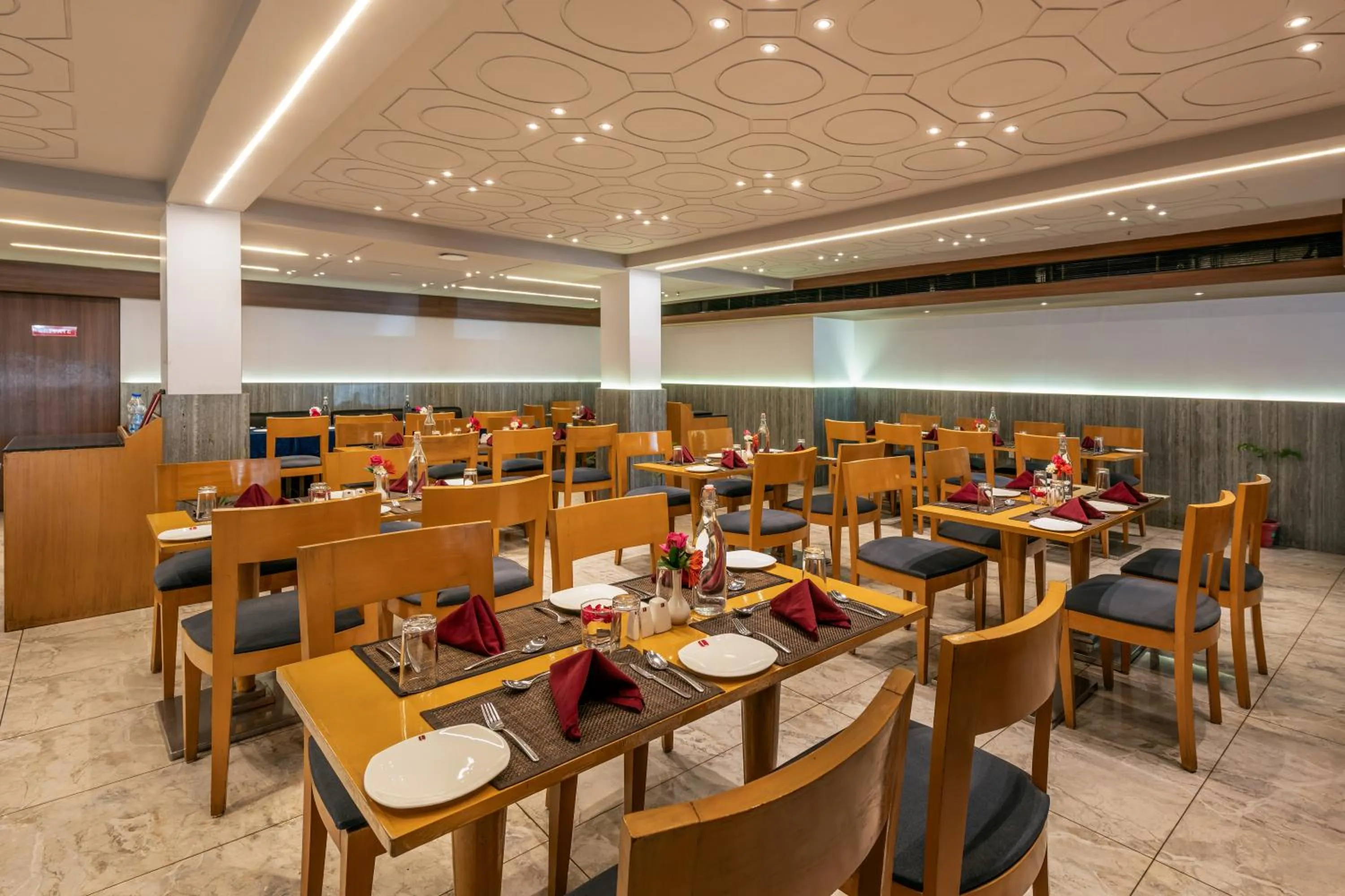 Restaurant/places to eat in Lords Eco Inn Dahej