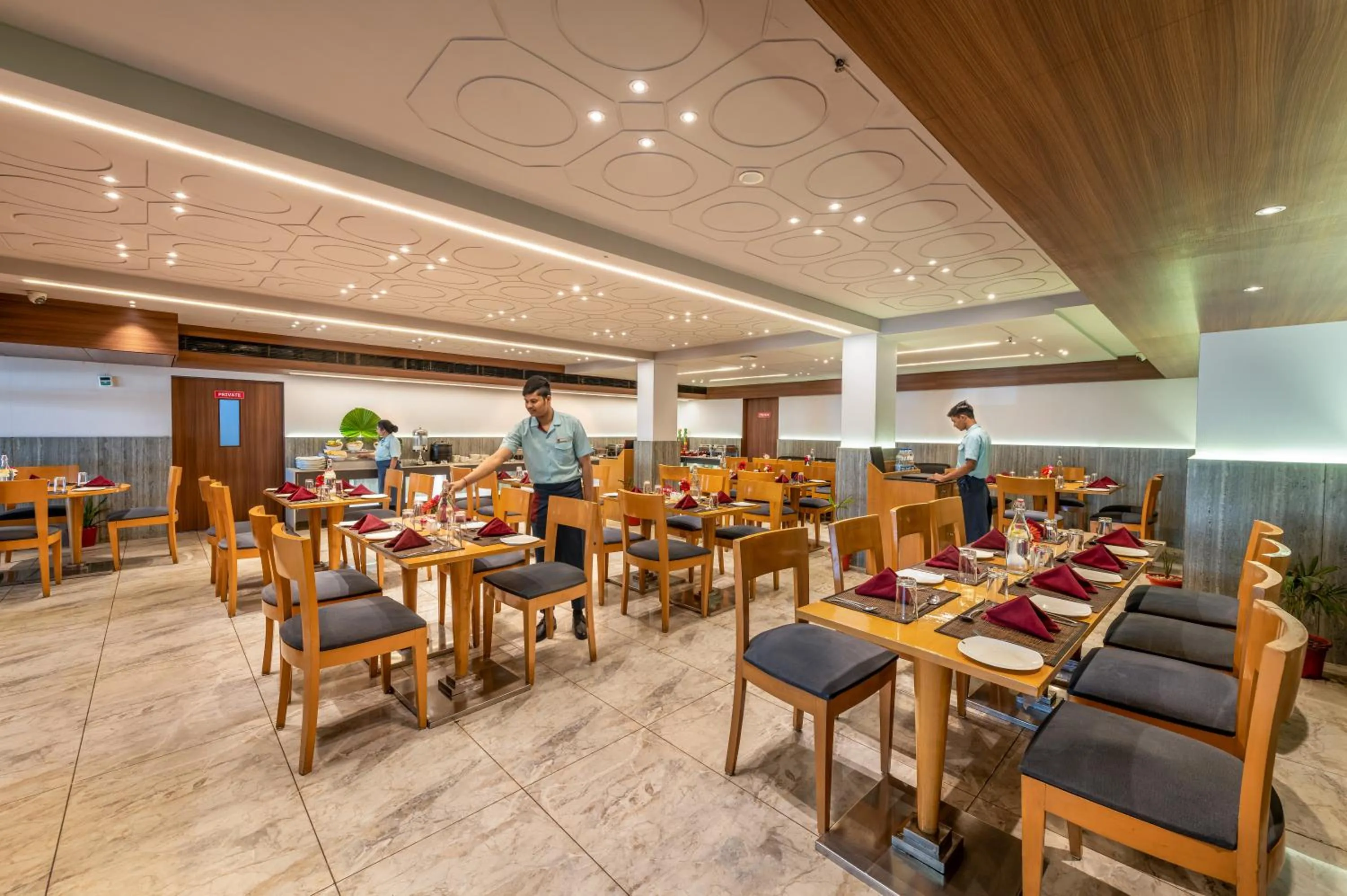 Restaurant/places to eat in Lords Eco Inn Dahej