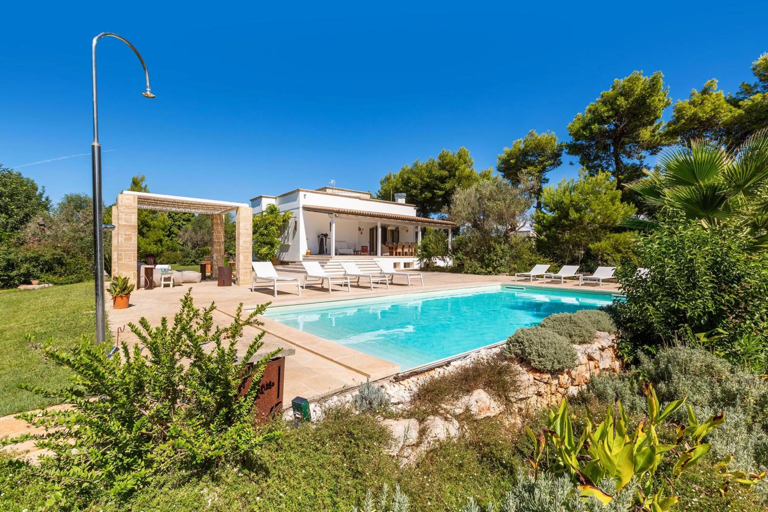 Swimming pool in Villa Chiara by Perle di Puglia