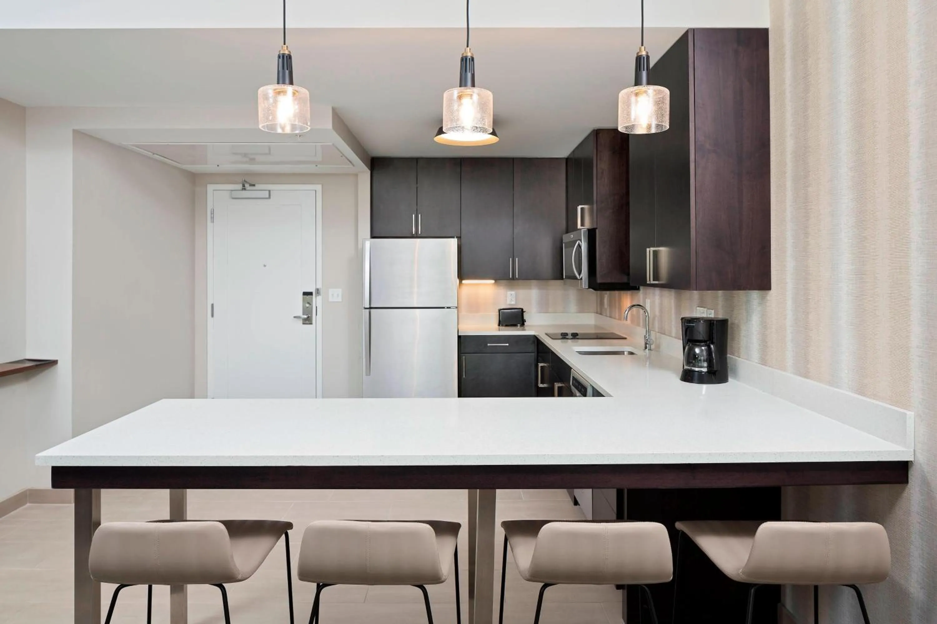 Lounge or bar in Residence Inn by Marriott Greenville Downtown