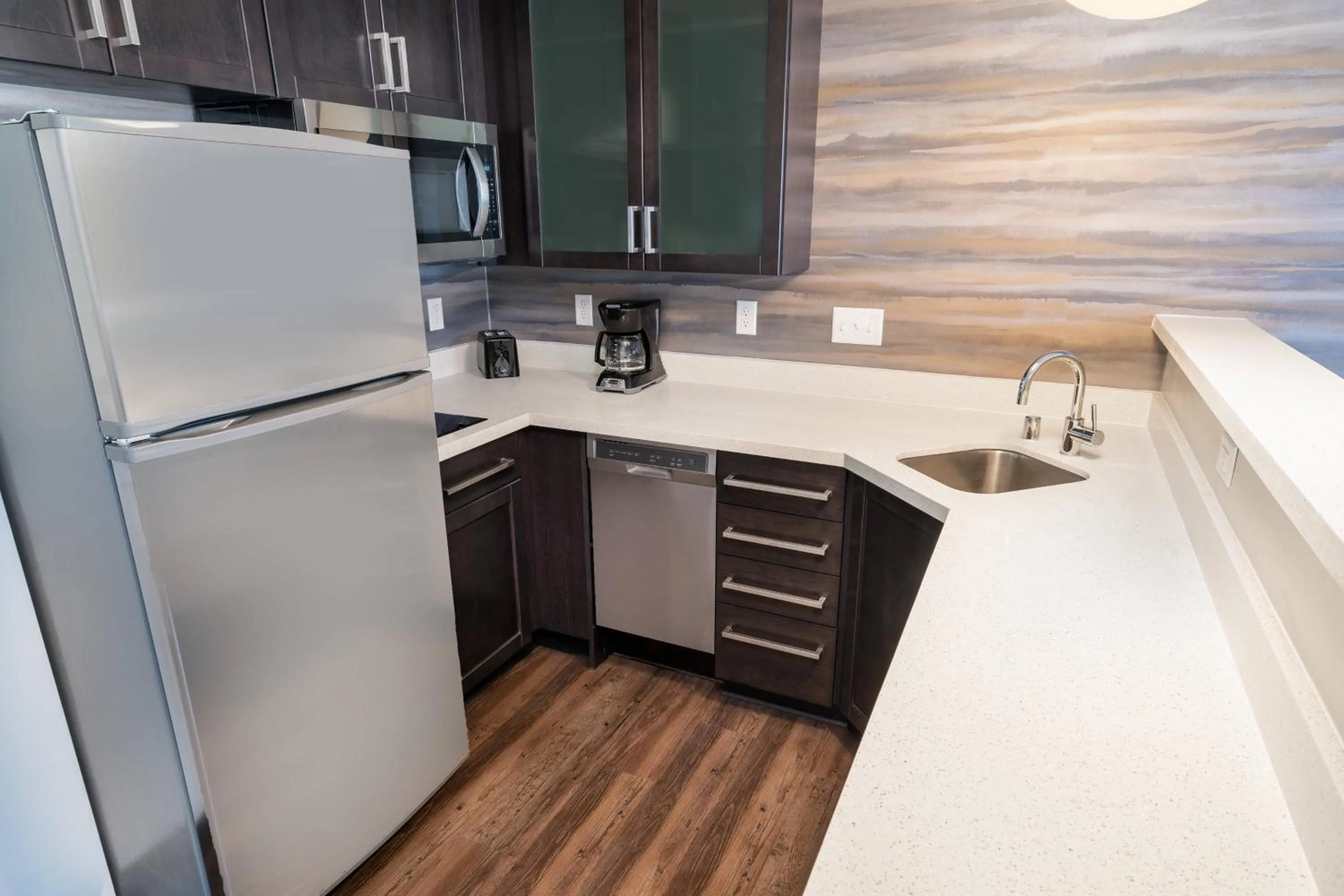 Kitchen or kitchenette in Residence Inn by Marriott Rocklin Roseville