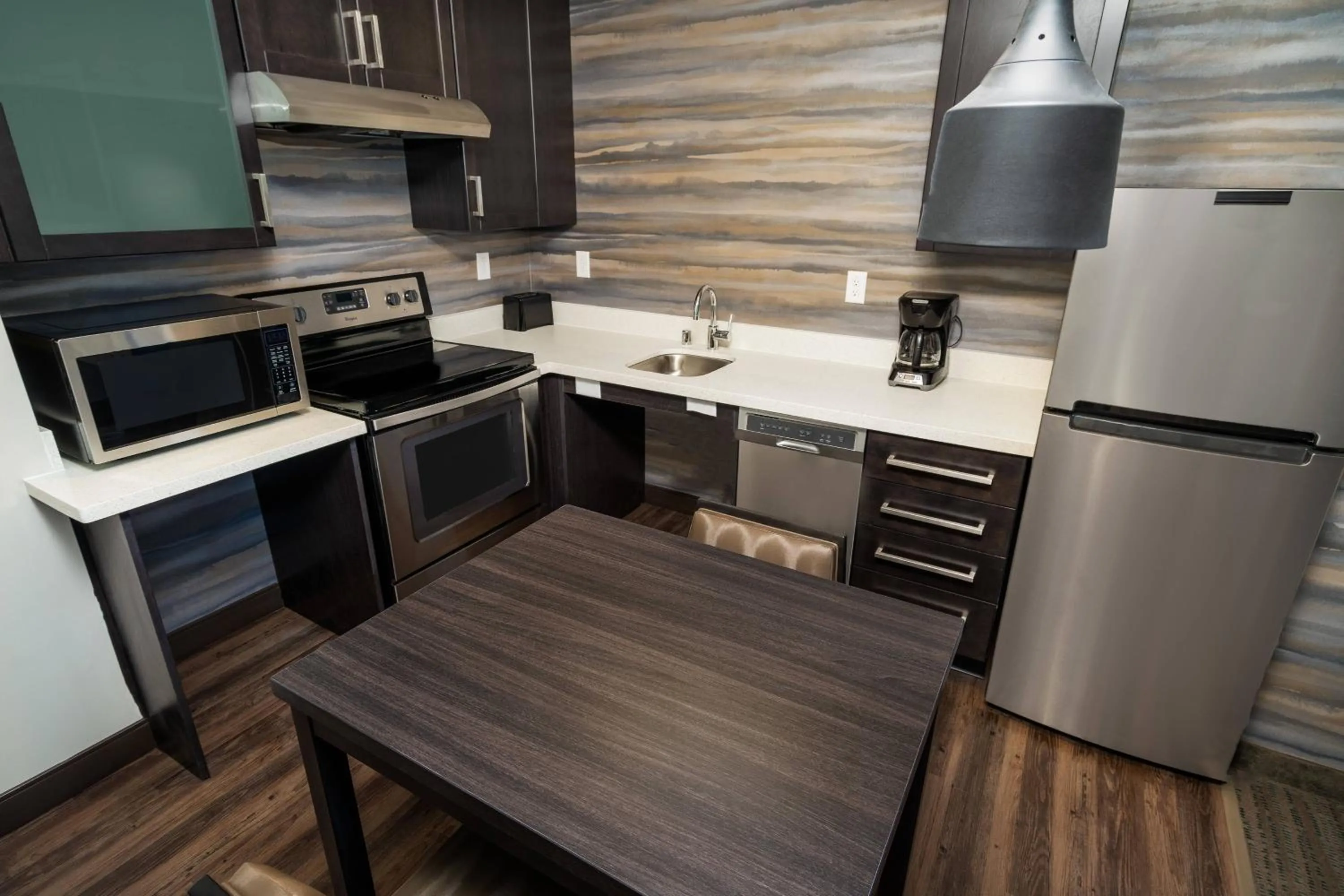 Kitchen or kitchenette in Residence Inn by Marriott Rocklin Roseville