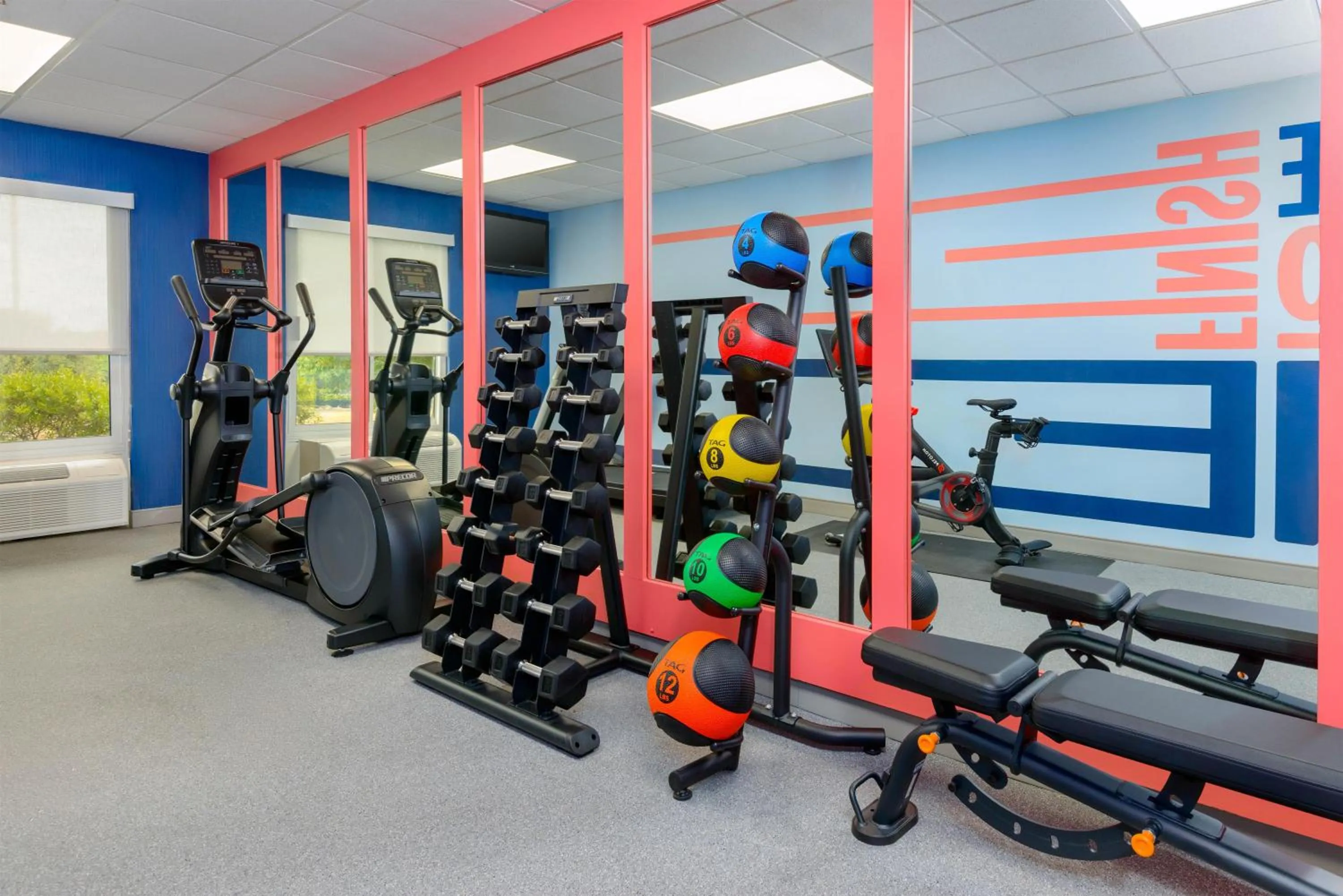 Fitness centre/facilities in Hampton Inn & Suites-Austin Airport