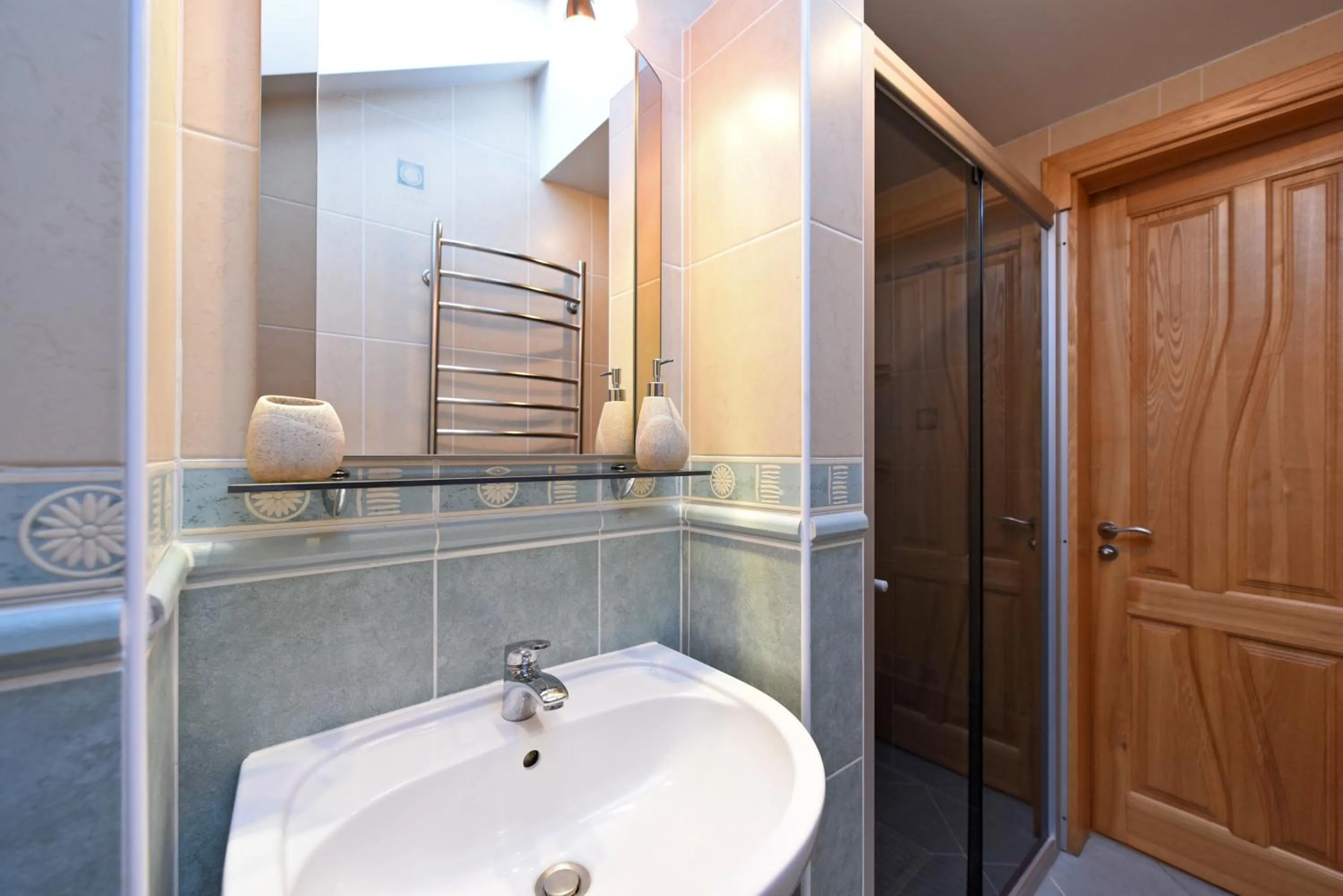 Shower in Vila Gilė
