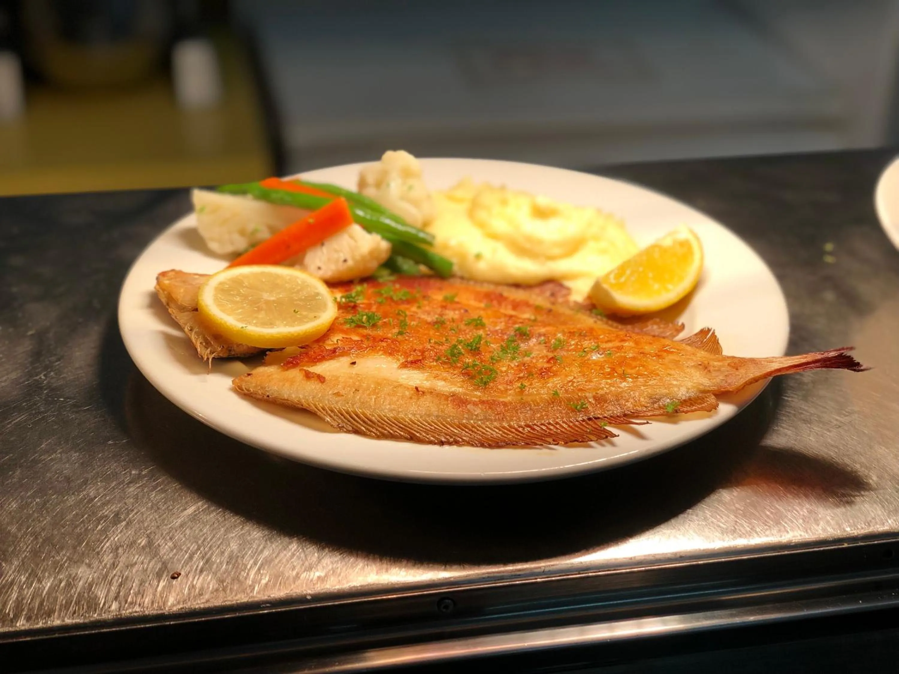 Dinner in Rockpool Motor Inn