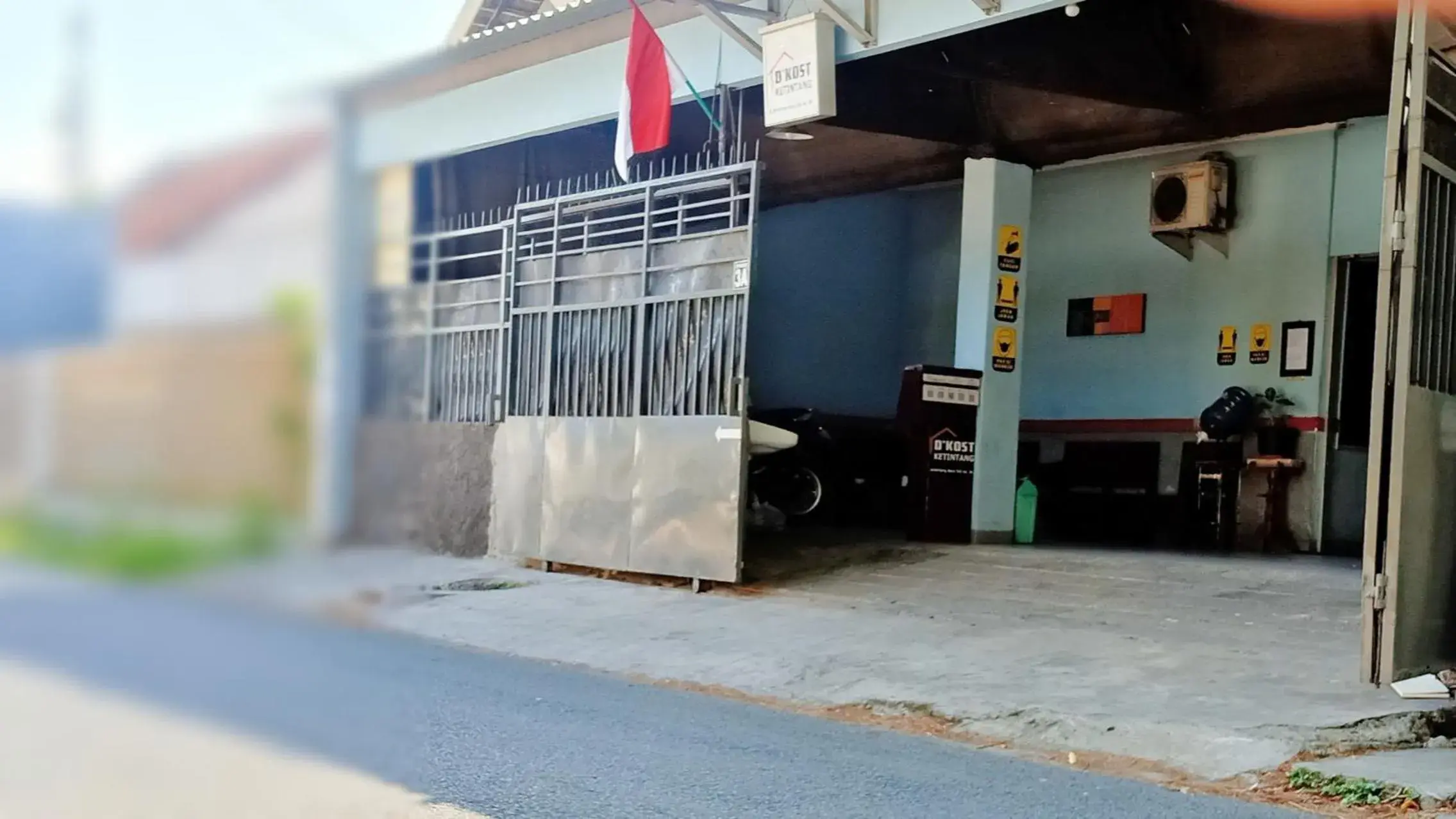 D'Kost Ketintang D'Kost Ketintang