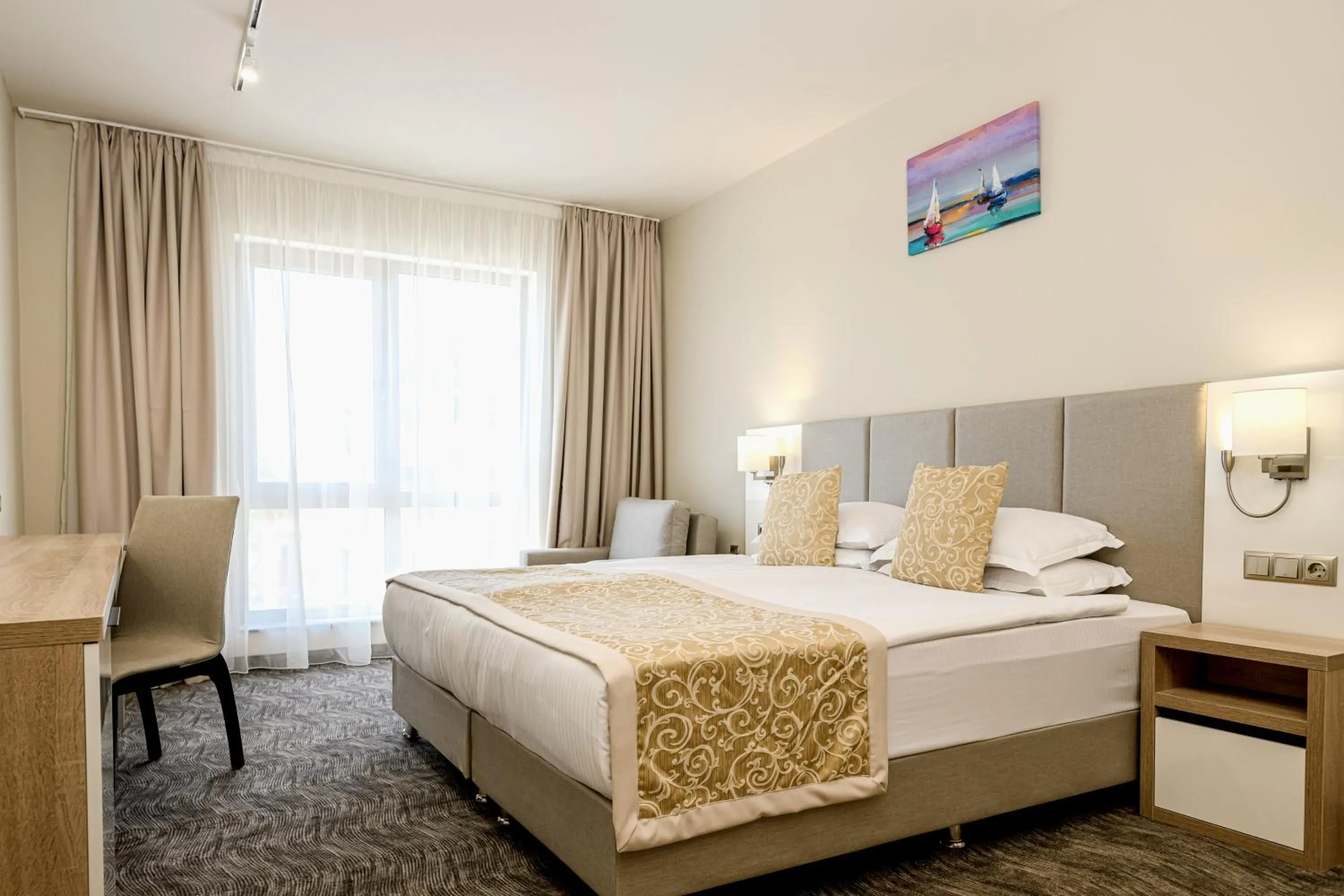 Superior One-Bedroom Apartment - Two Bathrooms (2 Adults + 2 Children) in Hotel Laguna Park Sunrise