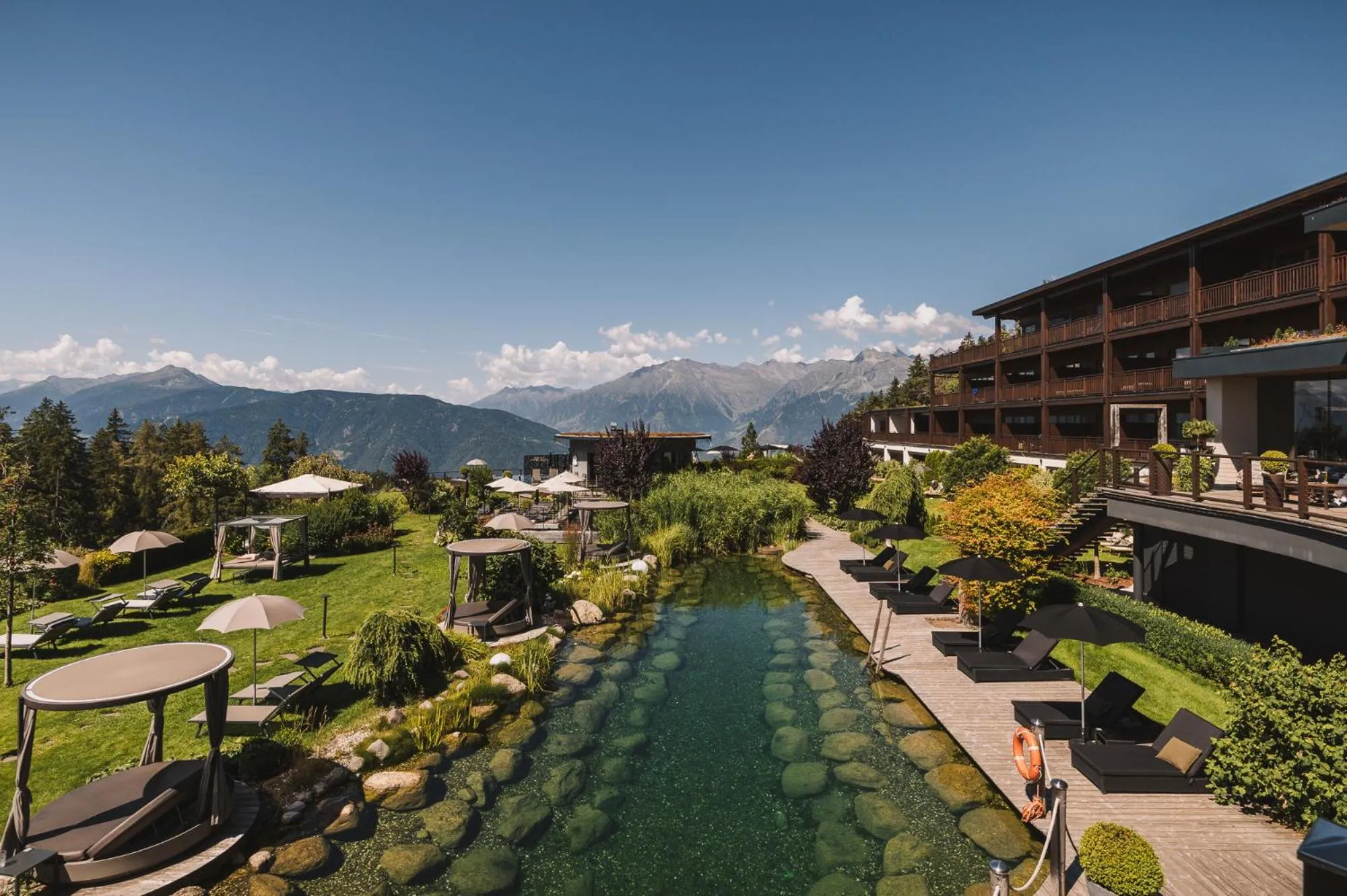 Property building in Chalet Mirabell