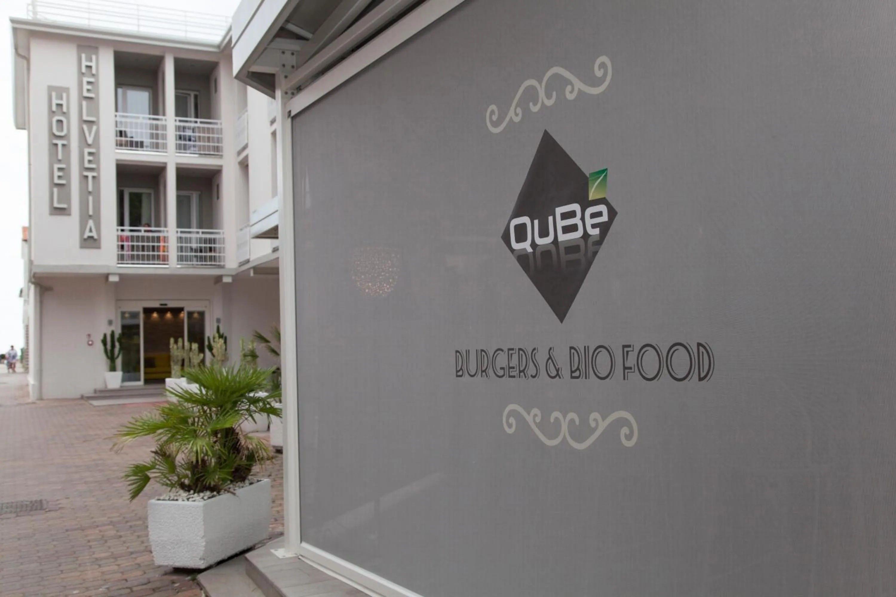 Restaurant/places to eat in Hotel Helvetia