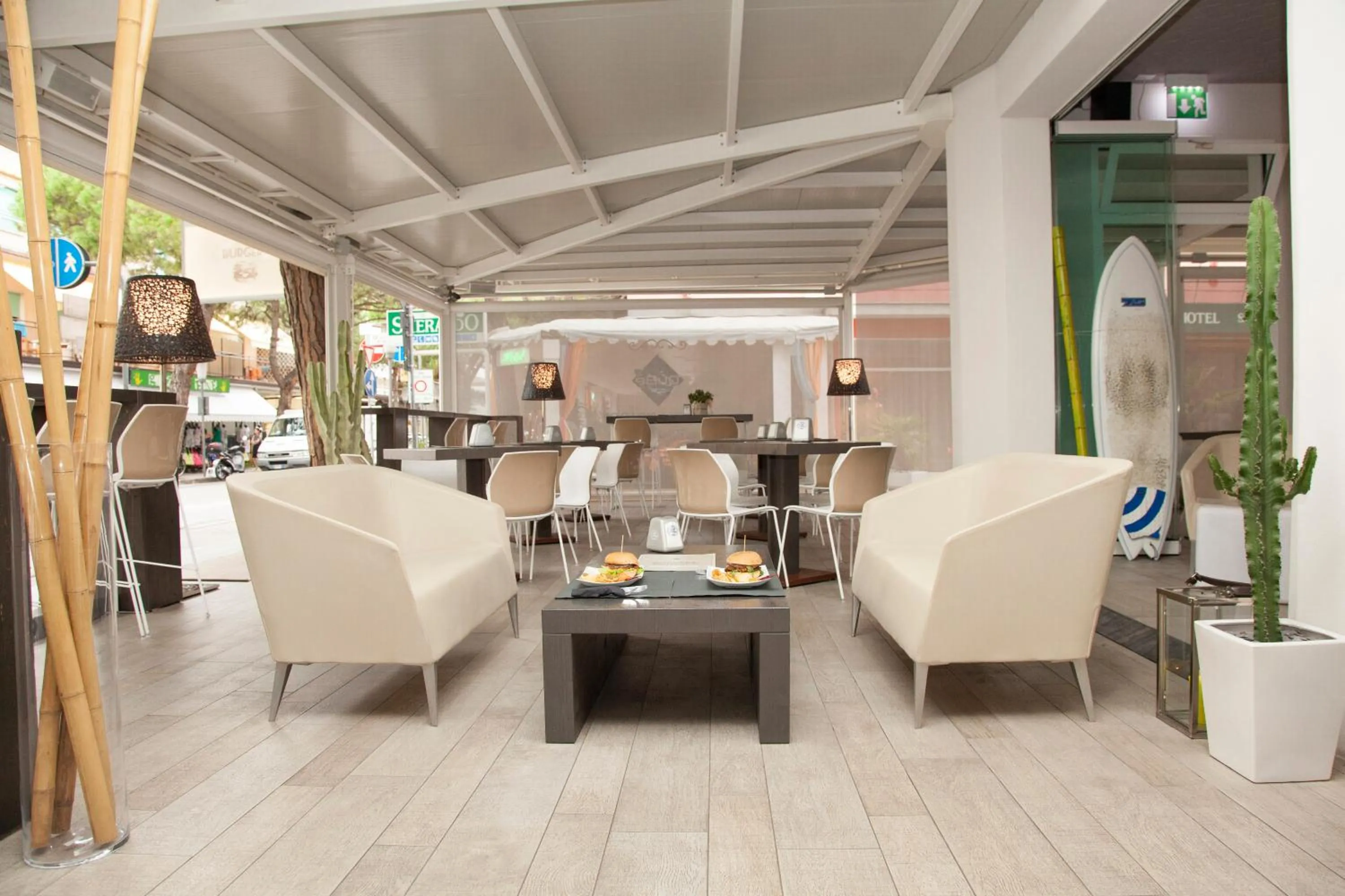 Restaurant/places to eat in Hotel Helvetia