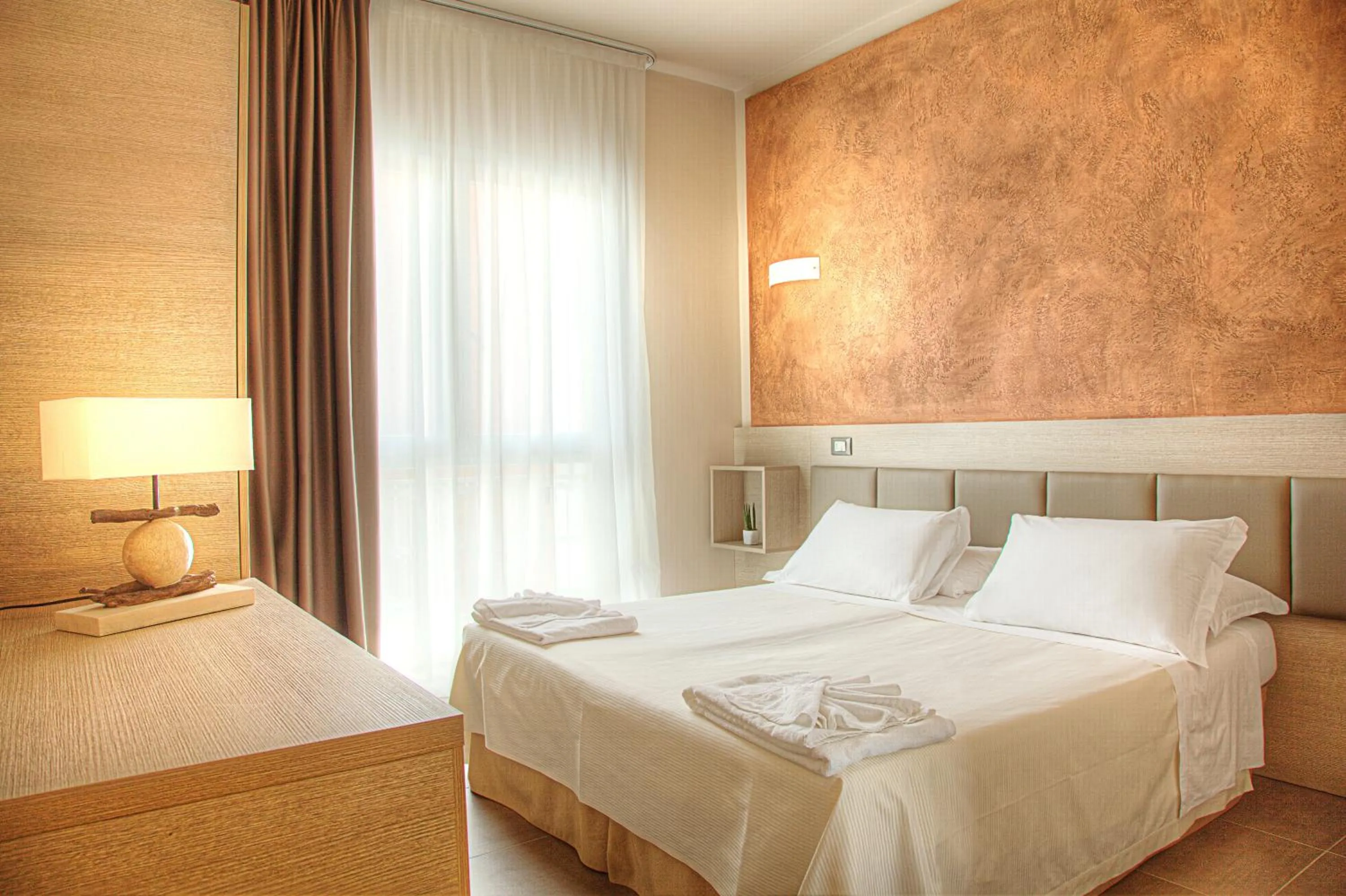 Bedroom, Bed in Hotel Helvetia