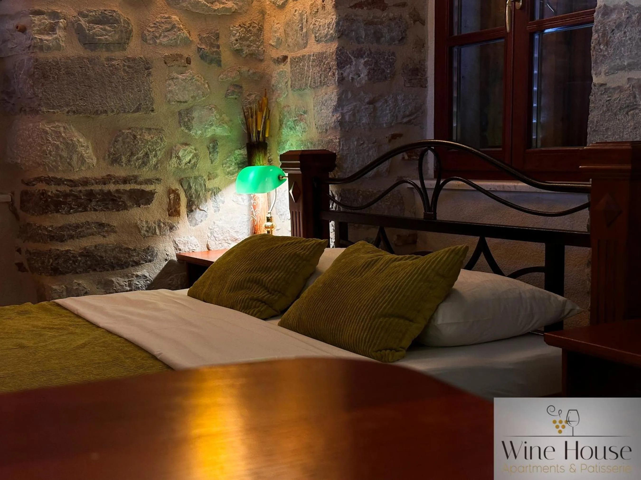 Bed in Apartments Wine House Old Town