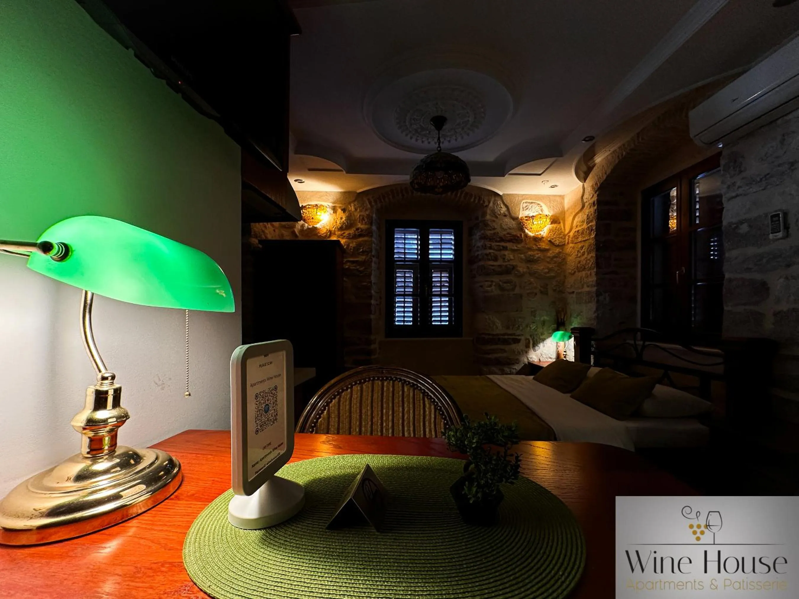 Bed in Apartments Wine House Old Town