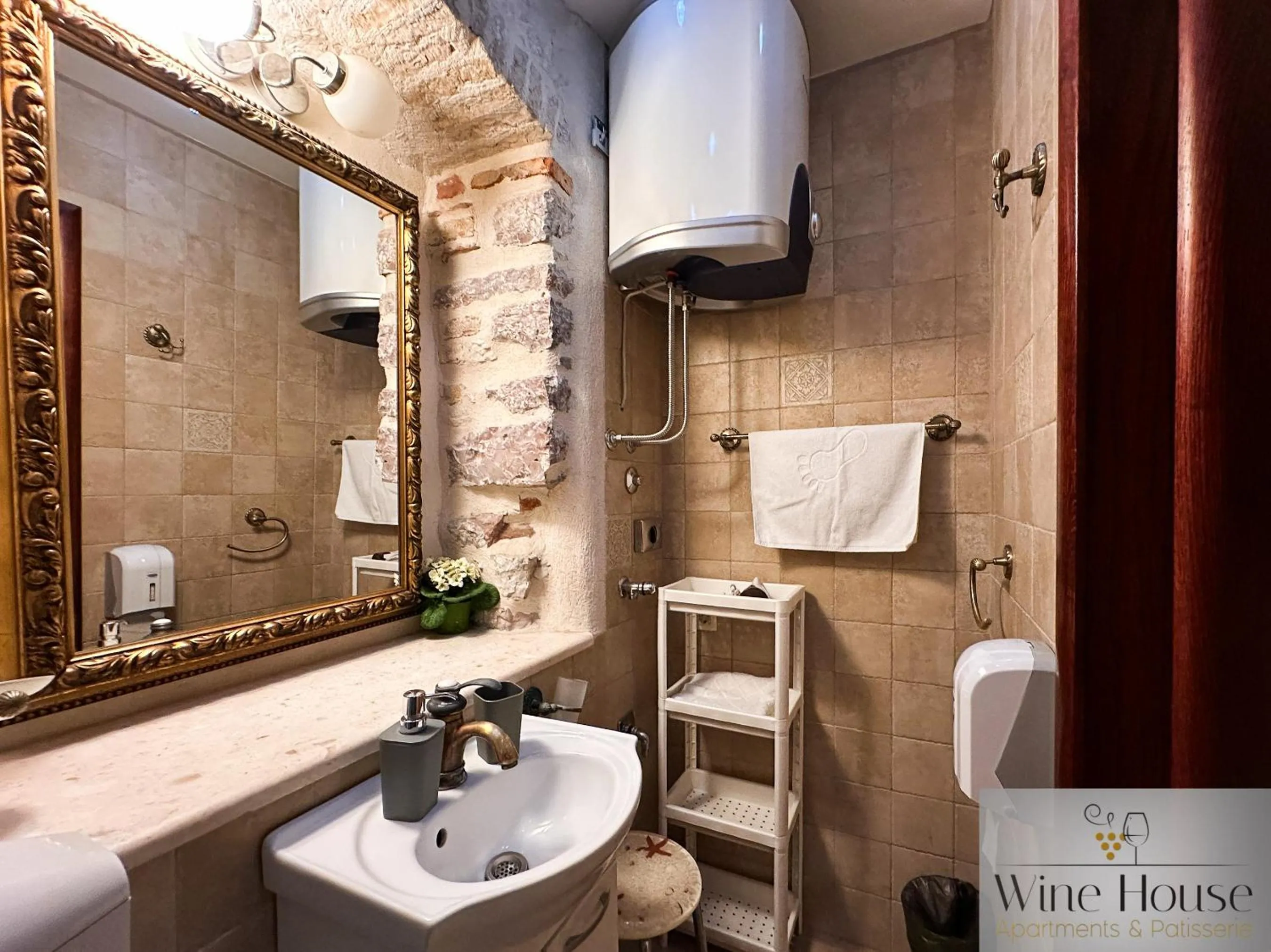 Apartments Wine House Old Town