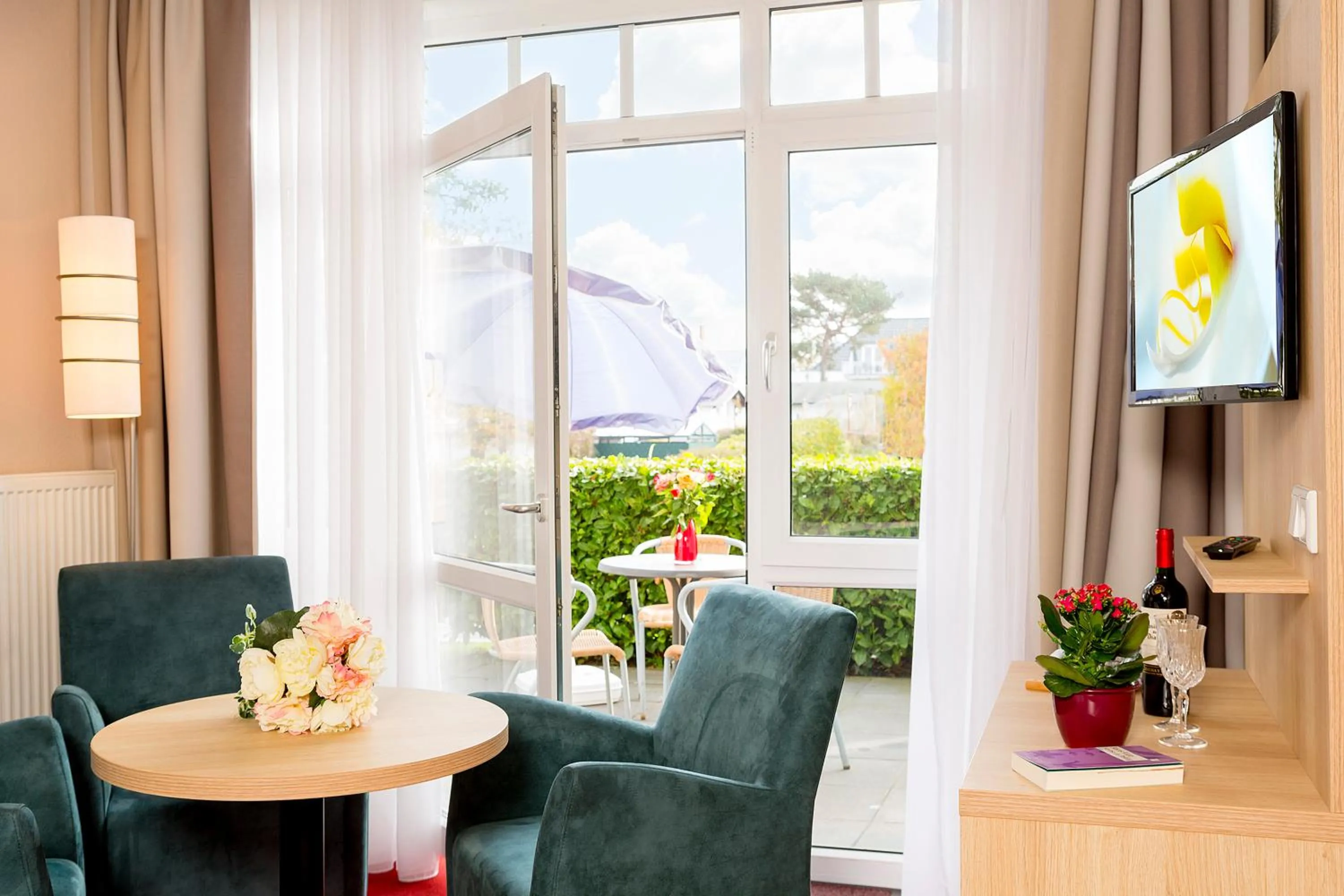 Seating area in Garni Eden Hotels