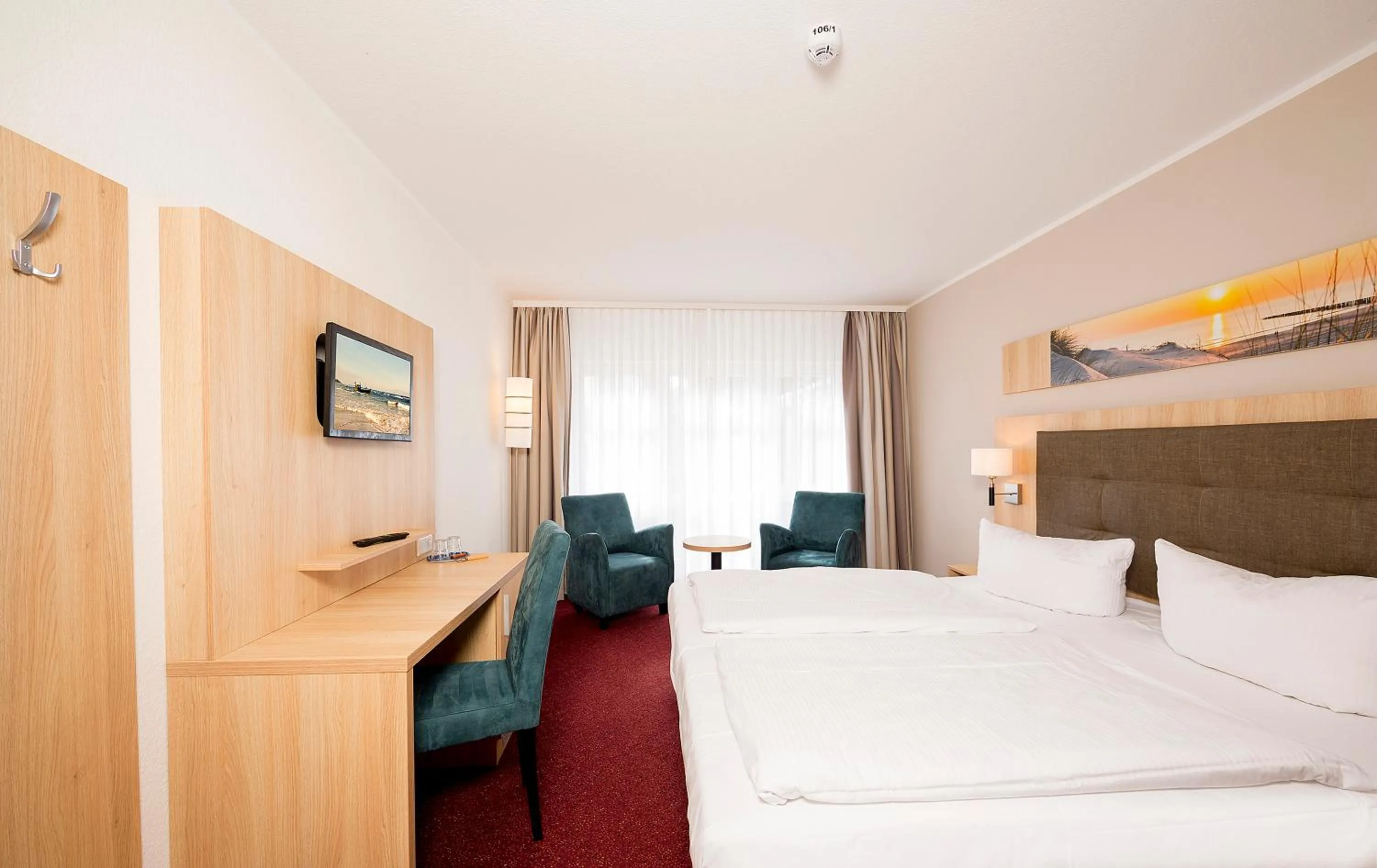 Photo of the whole room, Bed in Garni Eden Hotels