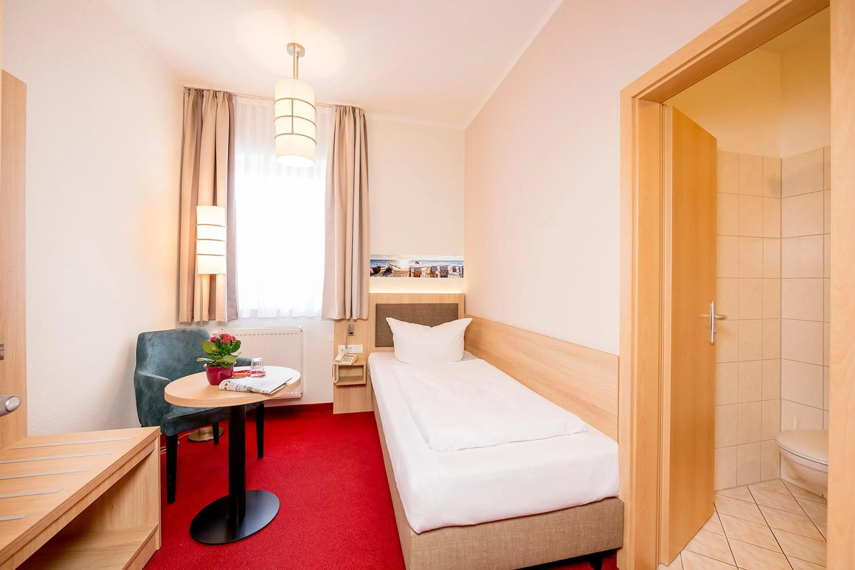 Photo of the whole room, Bed in Garni Eden Hotels