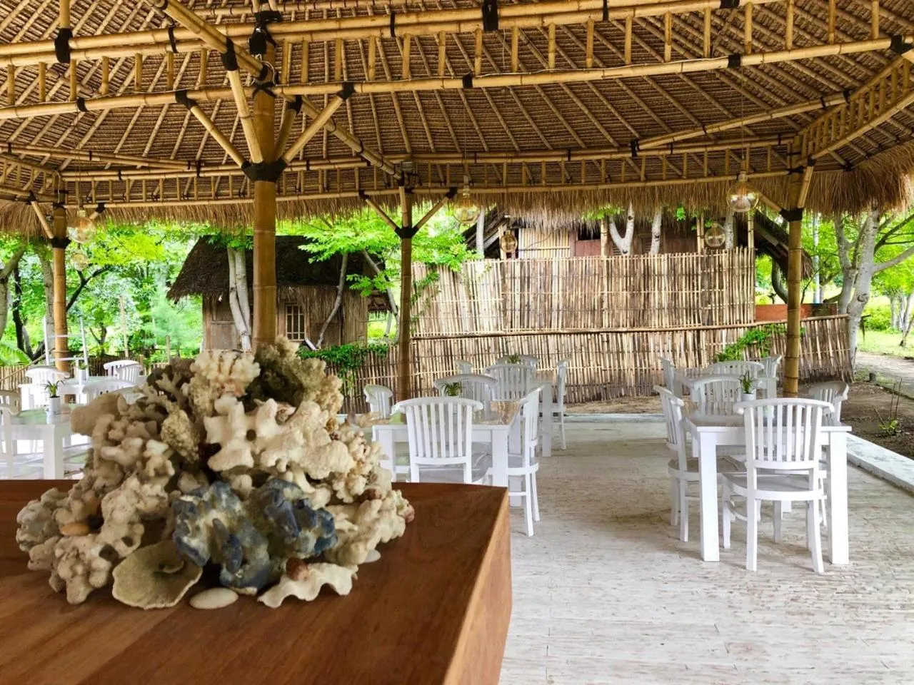 Restaurant/places to eat in Villa Samalas Resort and Restaurant