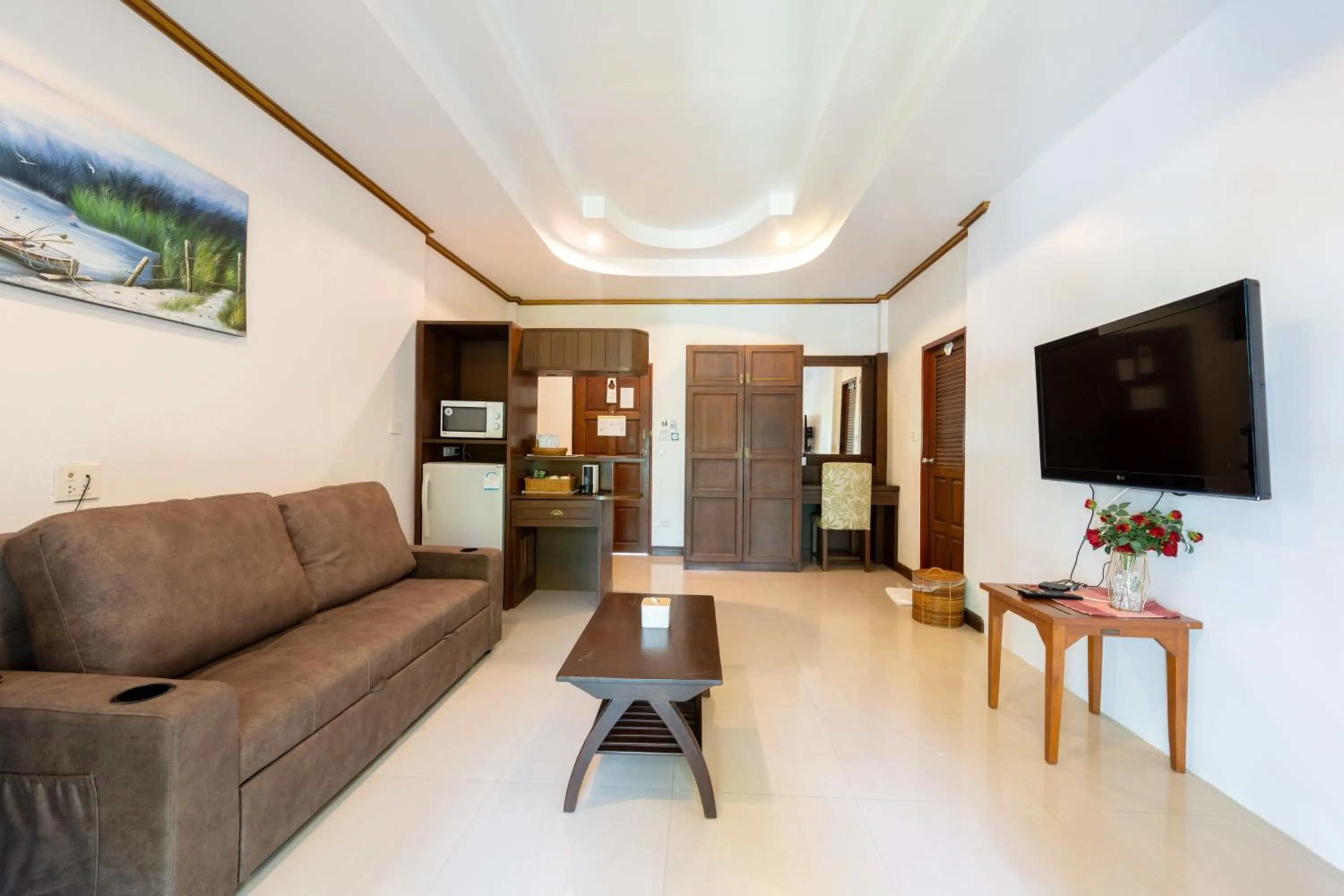 The Green Beach Resort