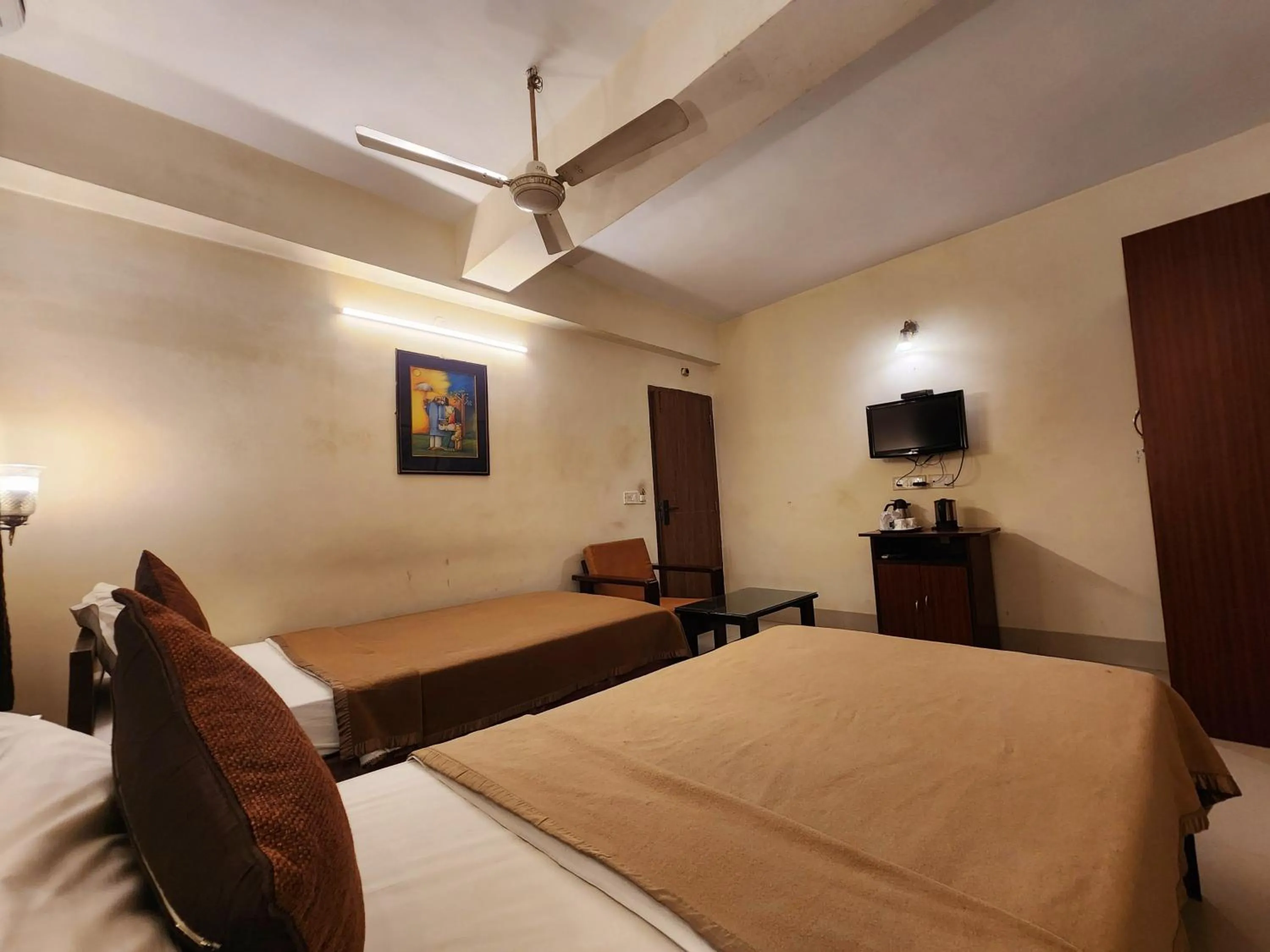 Bed in Wise Owl Comfotel