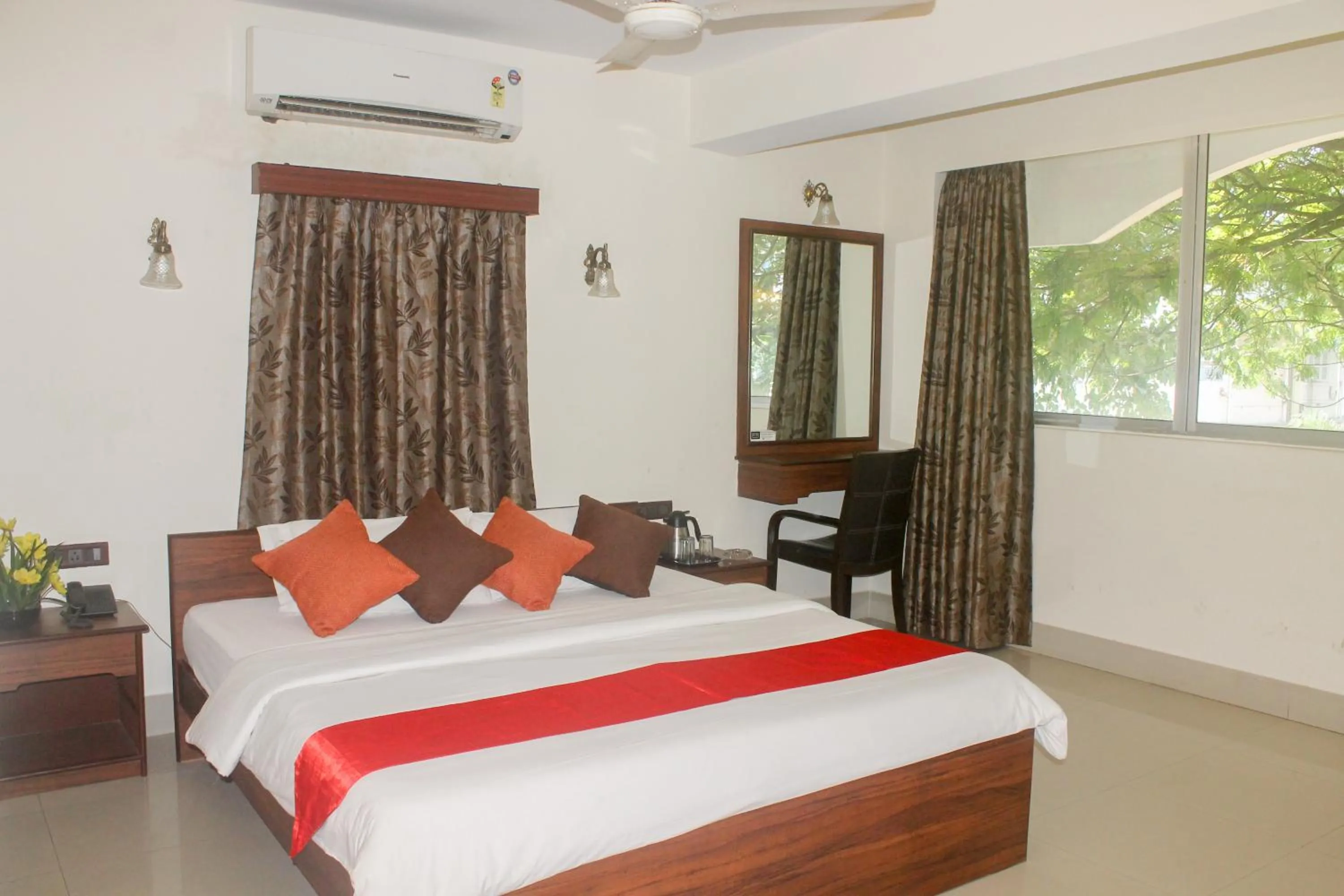 Bed in Wise Owl Comfotel