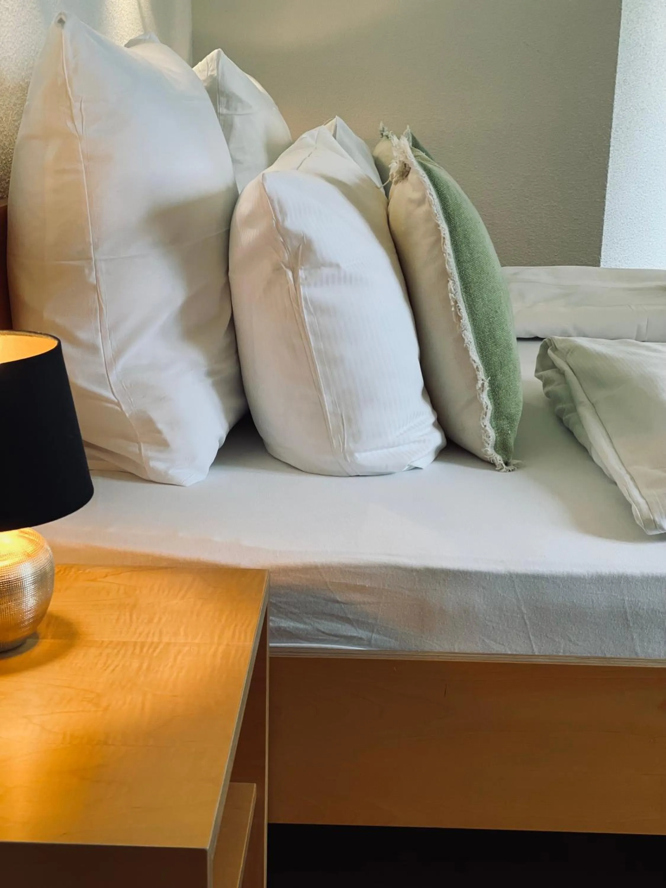 Bed in Hotel & Restaurant Grüner Baum Merzhausen