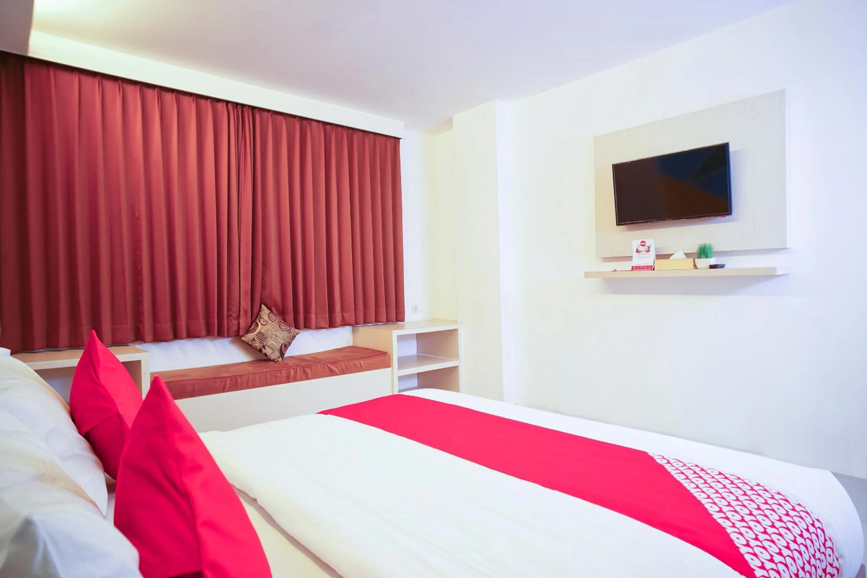 Bedroom, Bed in Collection O 166 Hotel Princess