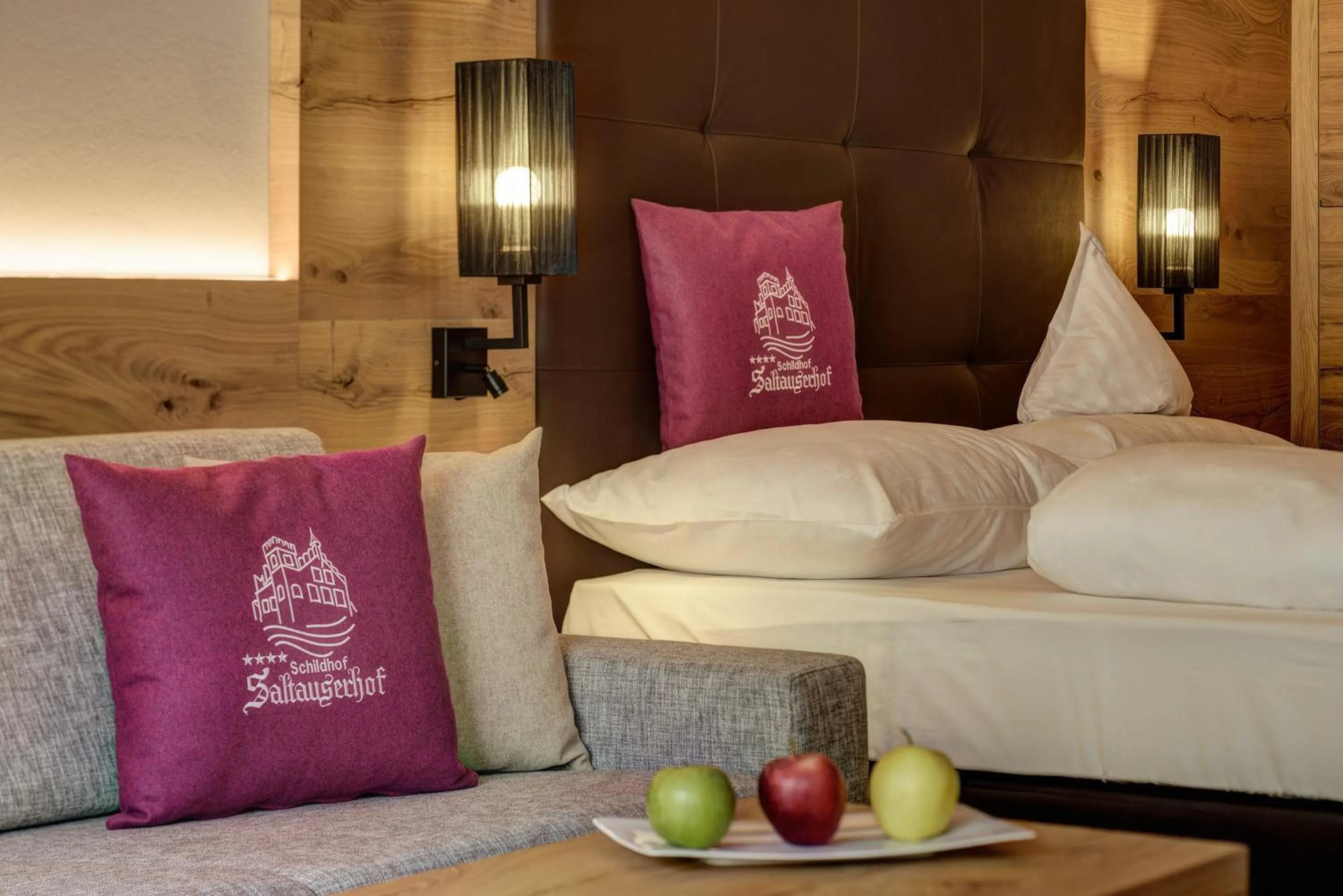 Bed in Hotel Saltauserhof