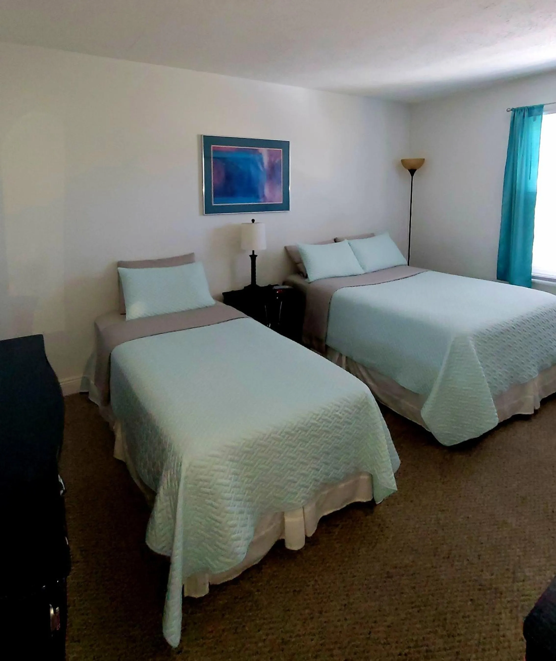 Bedroom, Bed in Beautiful Condo Close to Busch Gardens