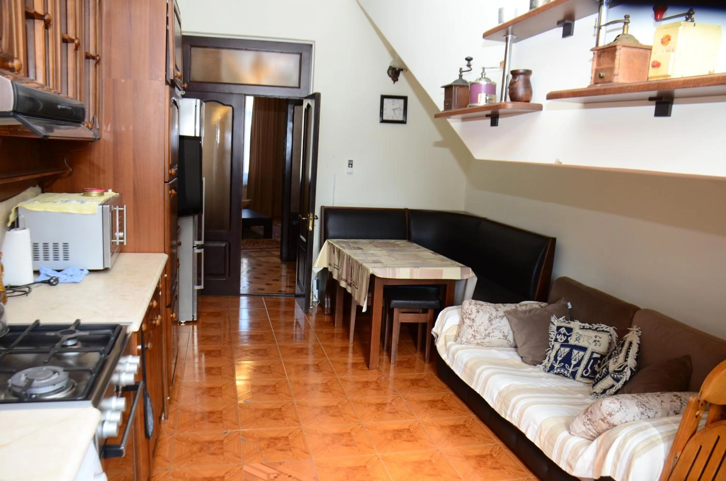 Communal kitchen in Guest House Batumi Globus