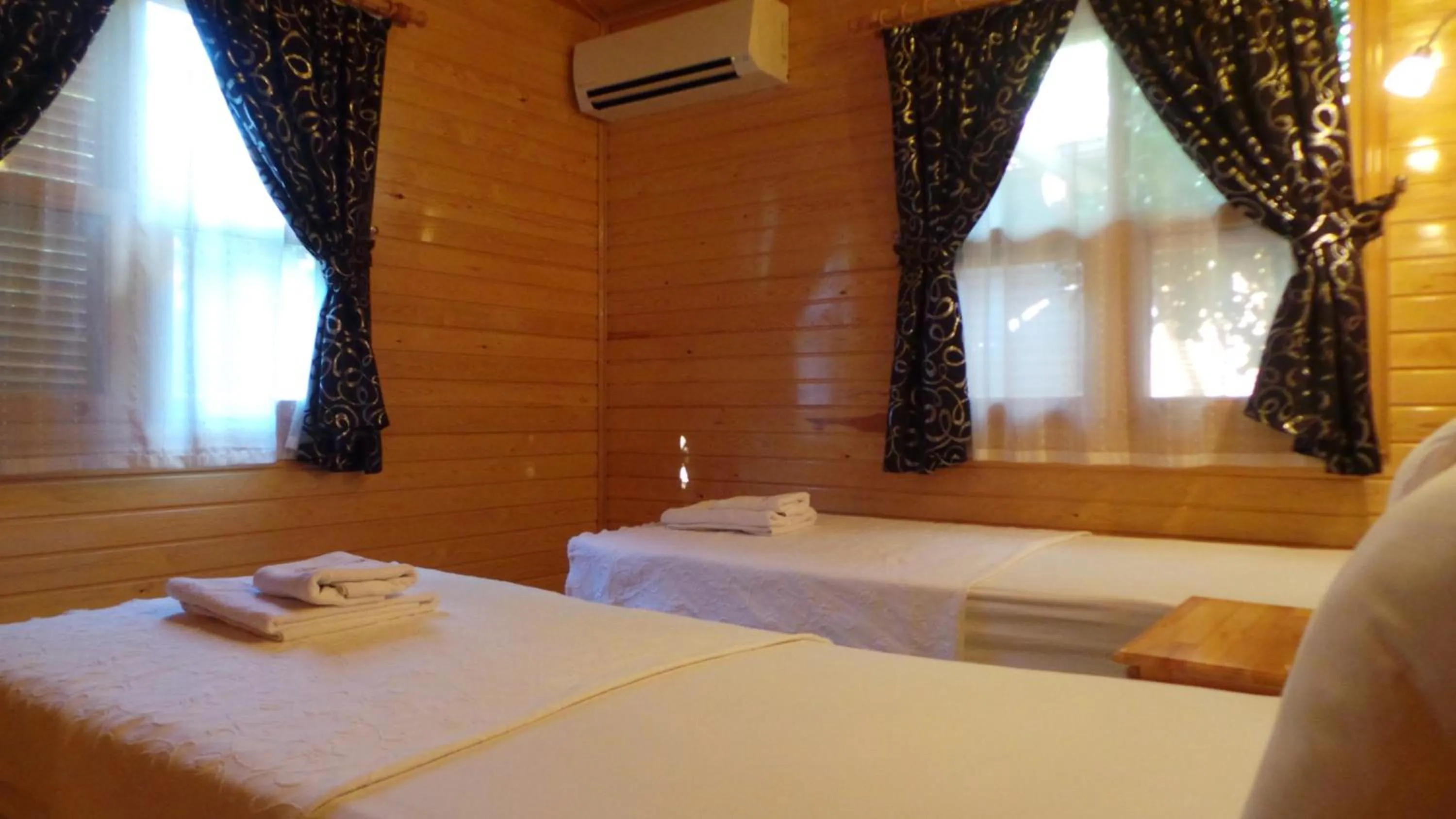 Bedroom, Bed in Mercan Bungalow