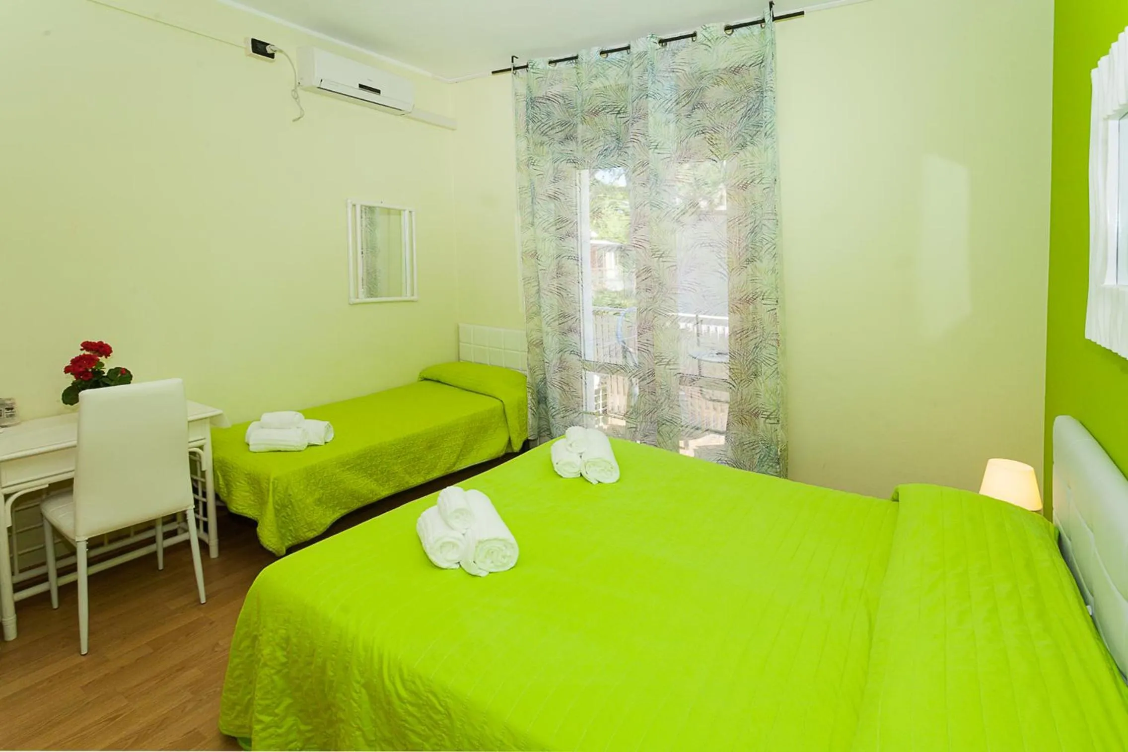 Bed in Hotel Romantik & Depandance