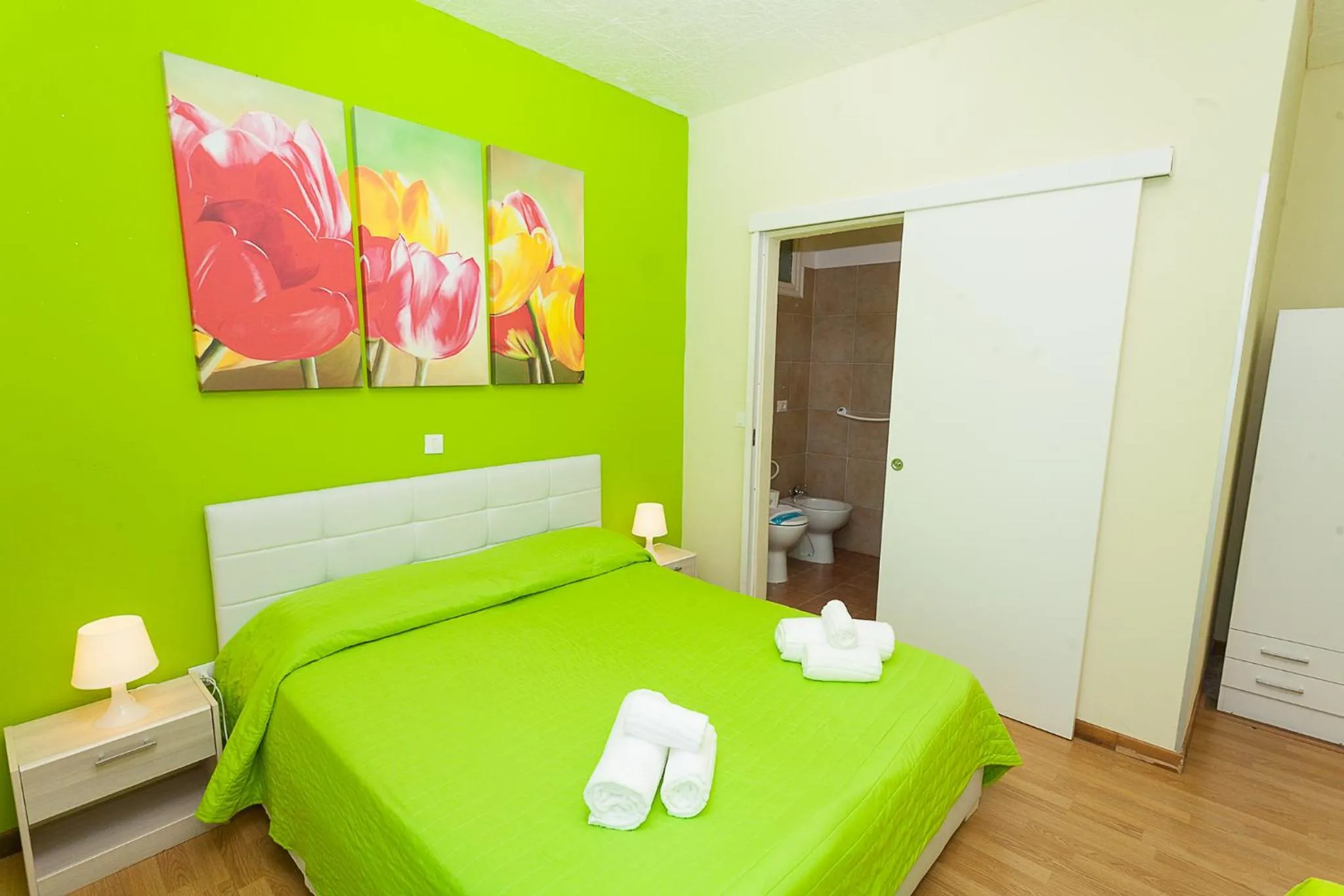 Bed in Hotel Romantik & Depandance