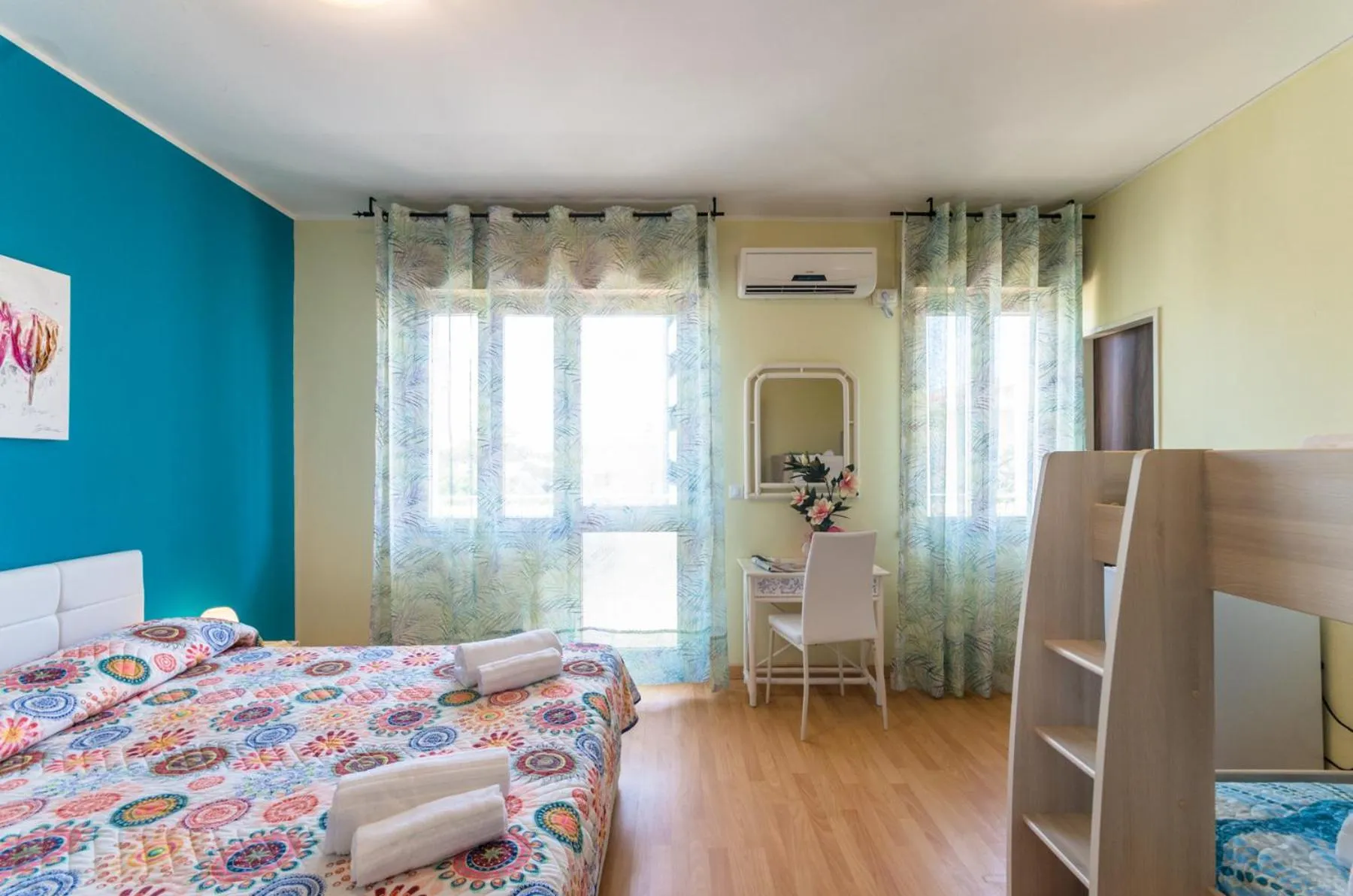 Photo of the whole room, Bed in Hotel Romantik & Depandance