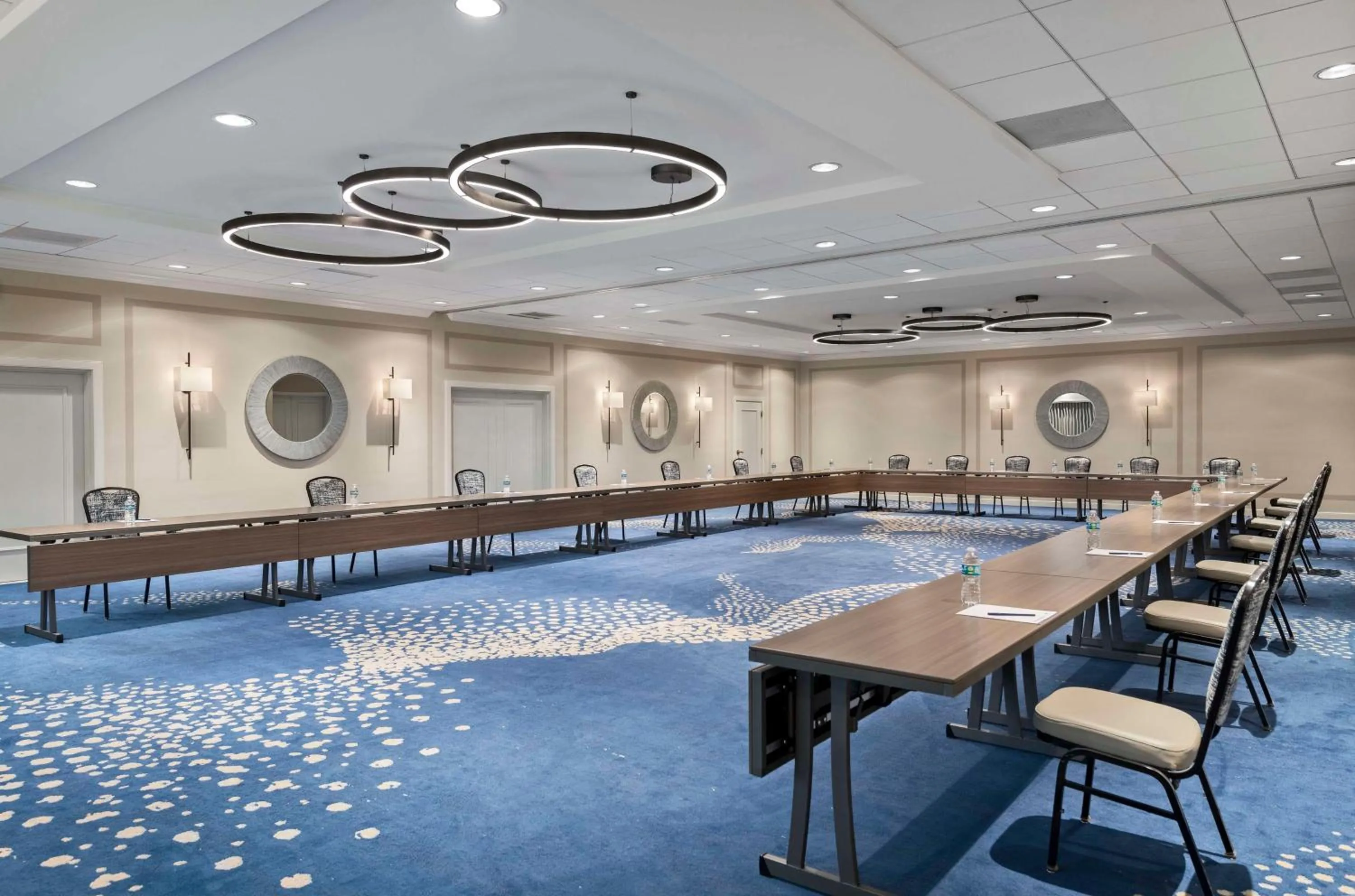 Meeting/conference room in DoubleTree Suites by Hilton Naples