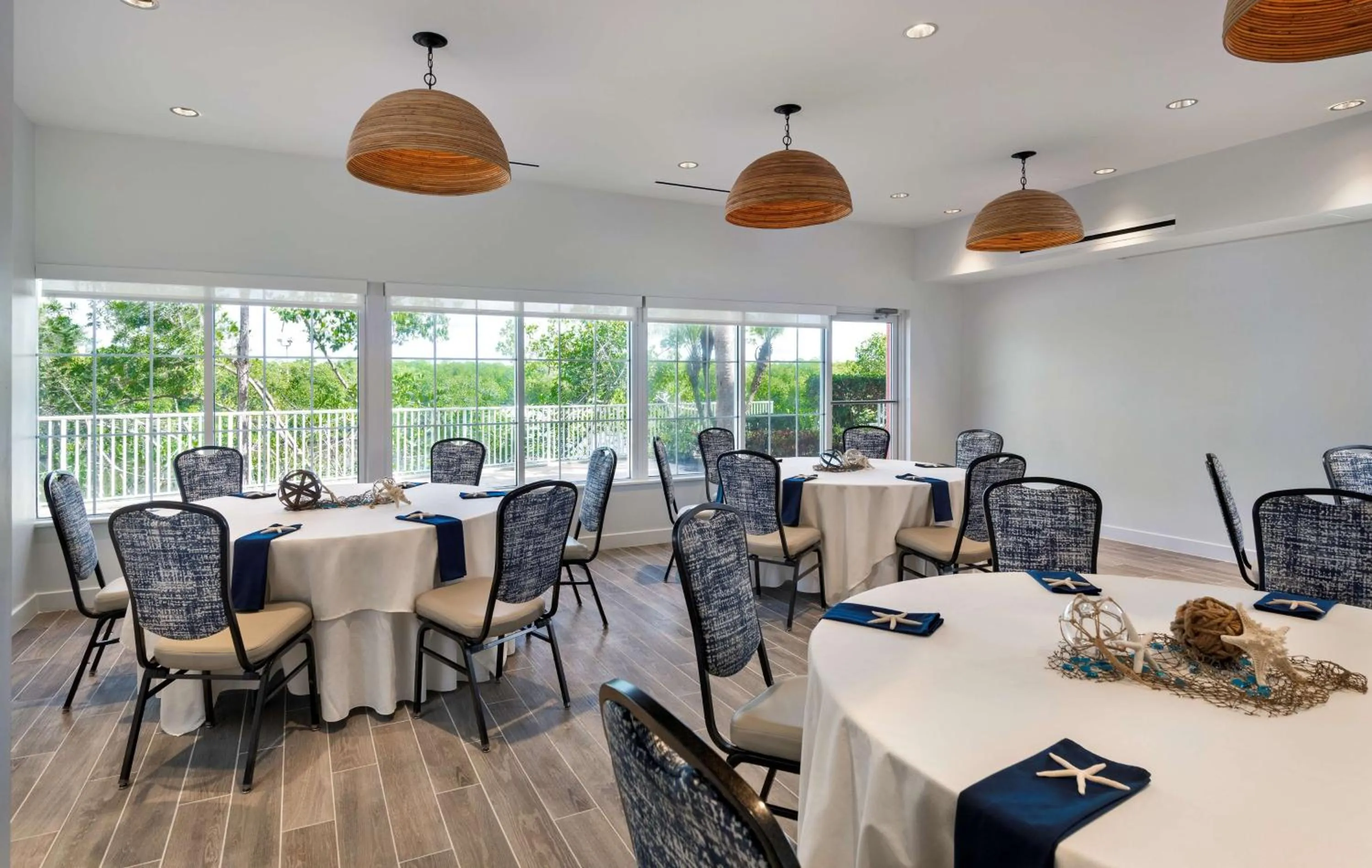 Meeting/conference room in DoubleTree Suites by Hilton Naples
