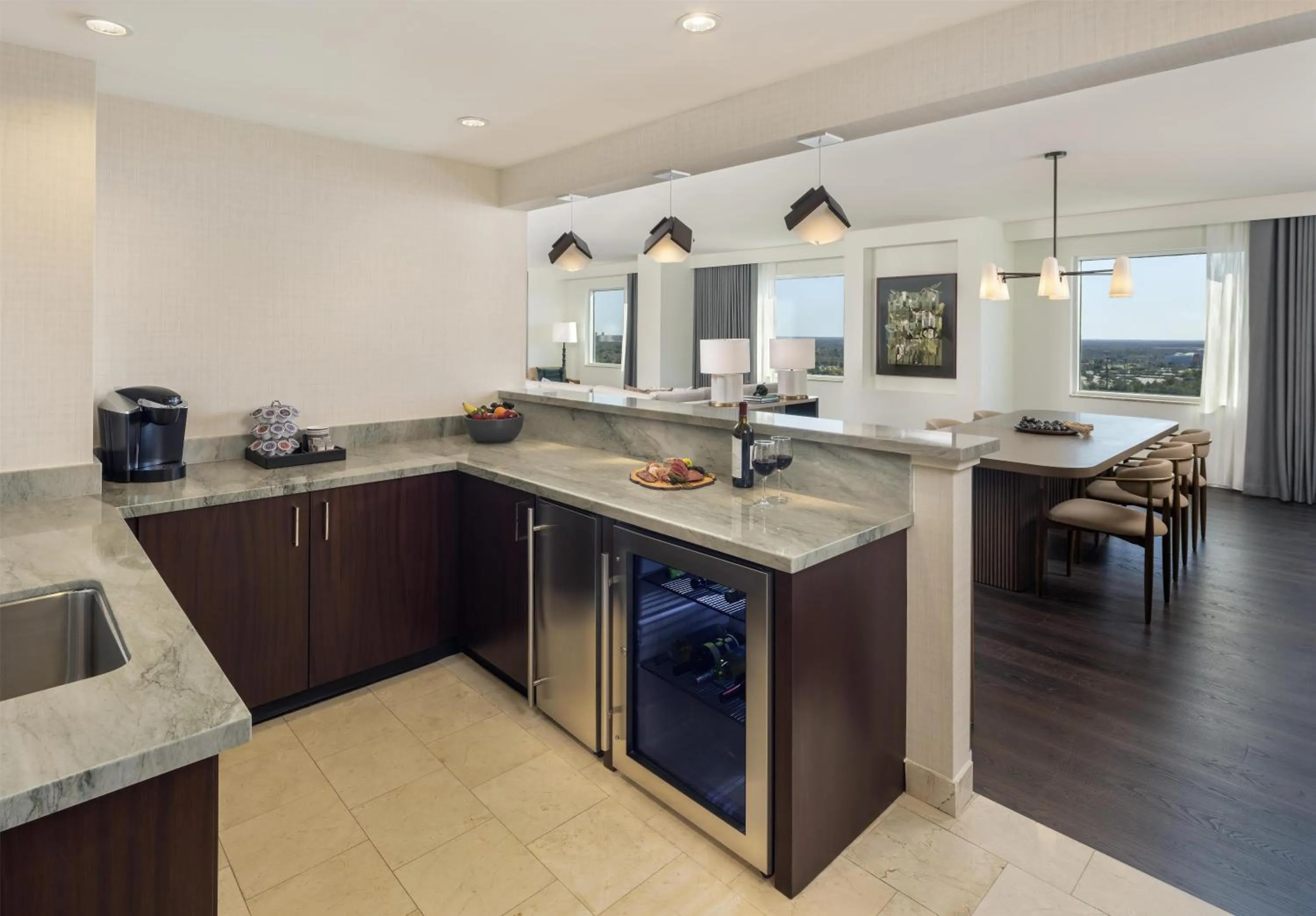 Kitchen or kitchenette in Hilton Orlando