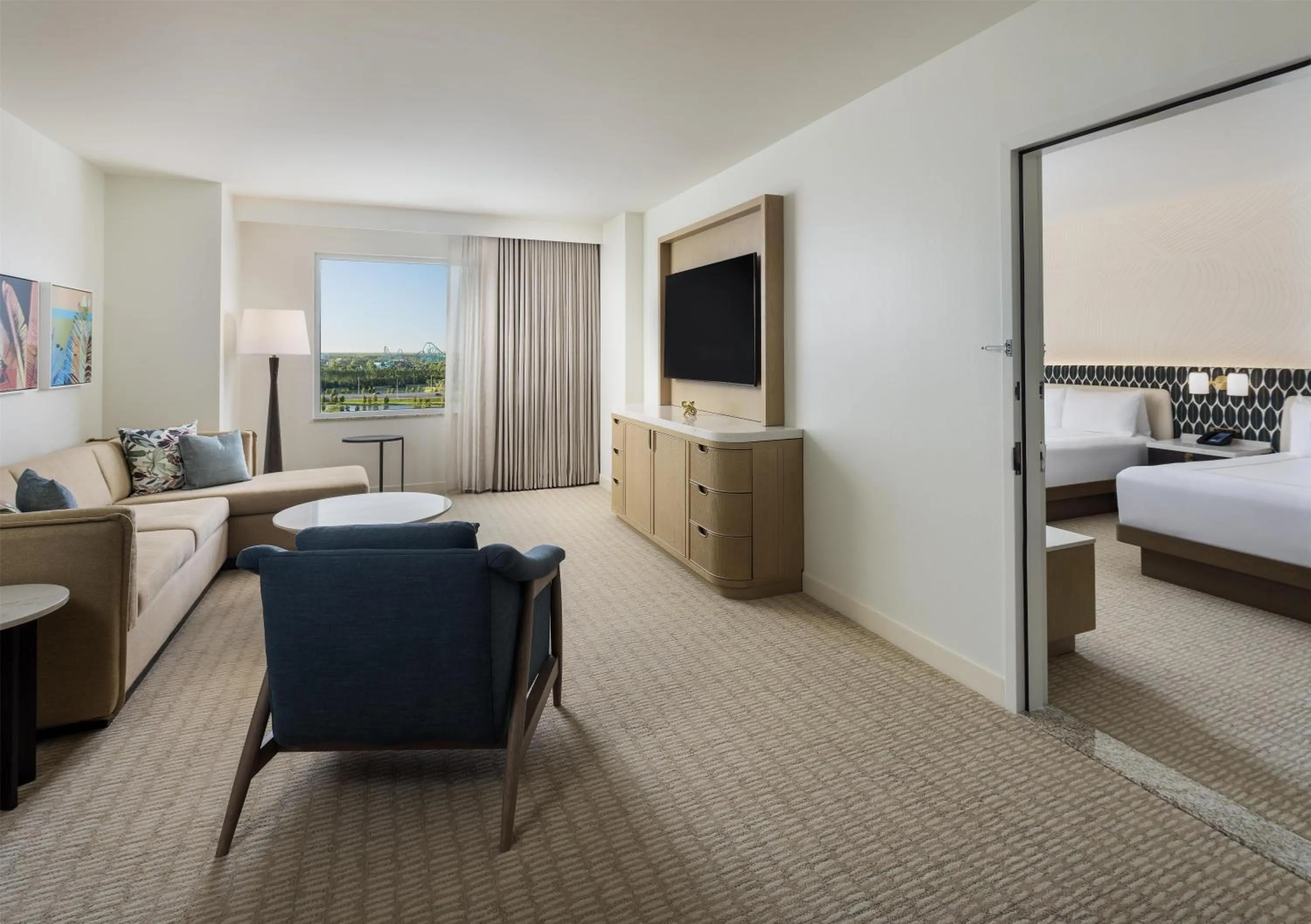 Living room, Bed in Hilton Orlando