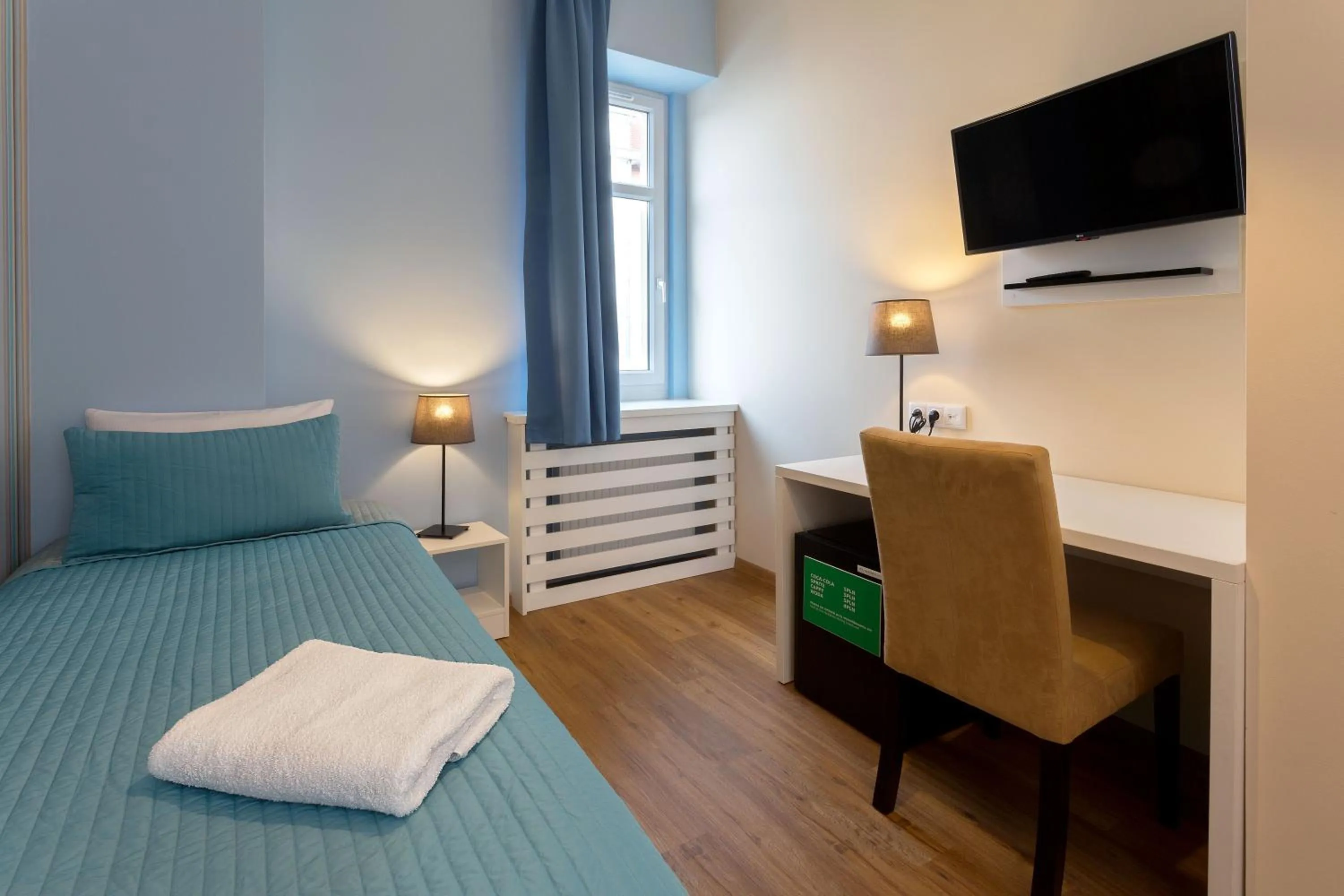 Photo of the whole room, Bed in Hotel Traffic Poznań Stare Miasto