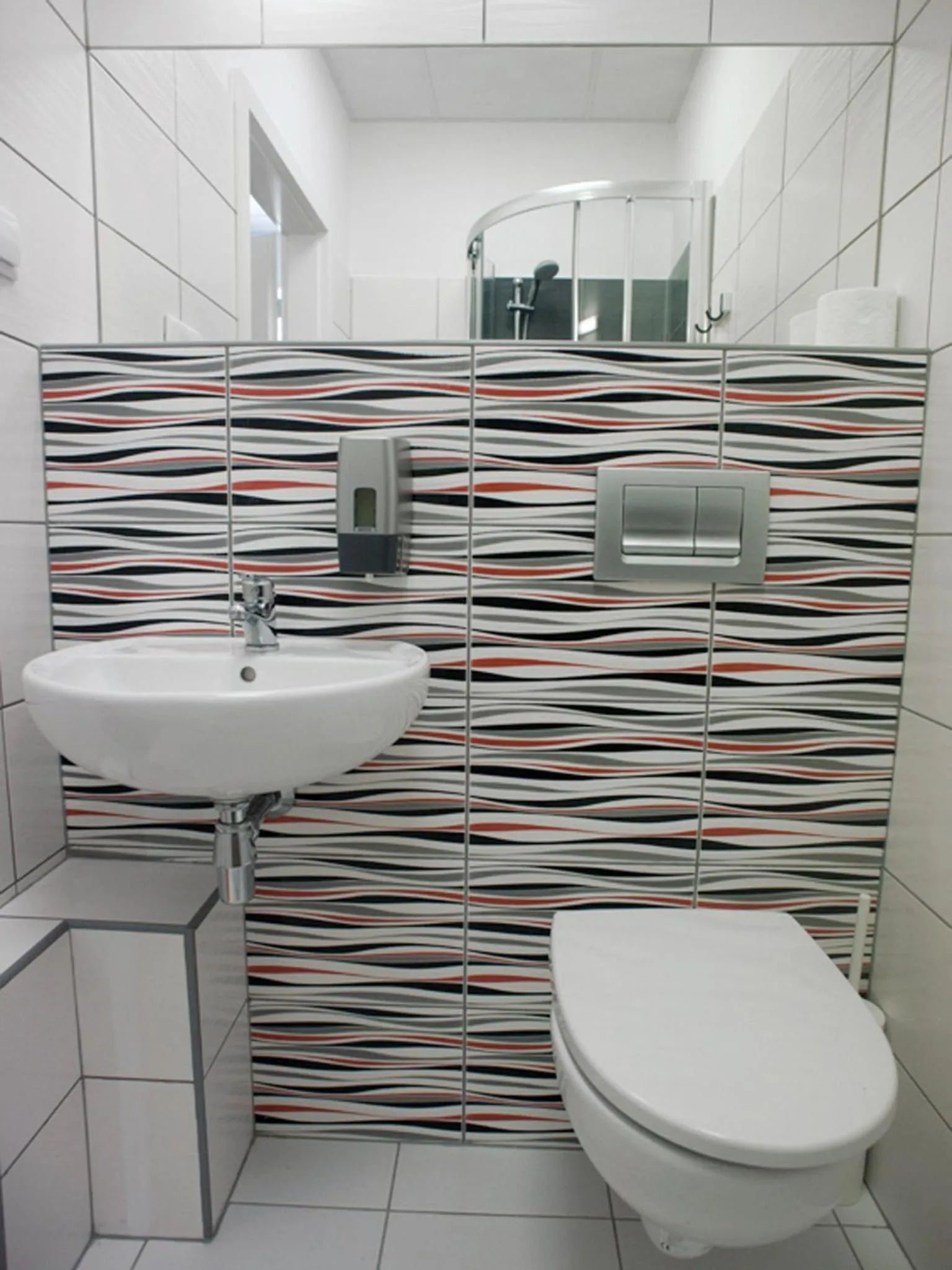 Toilet in Hotel Traffic Poznań Stare Miasto