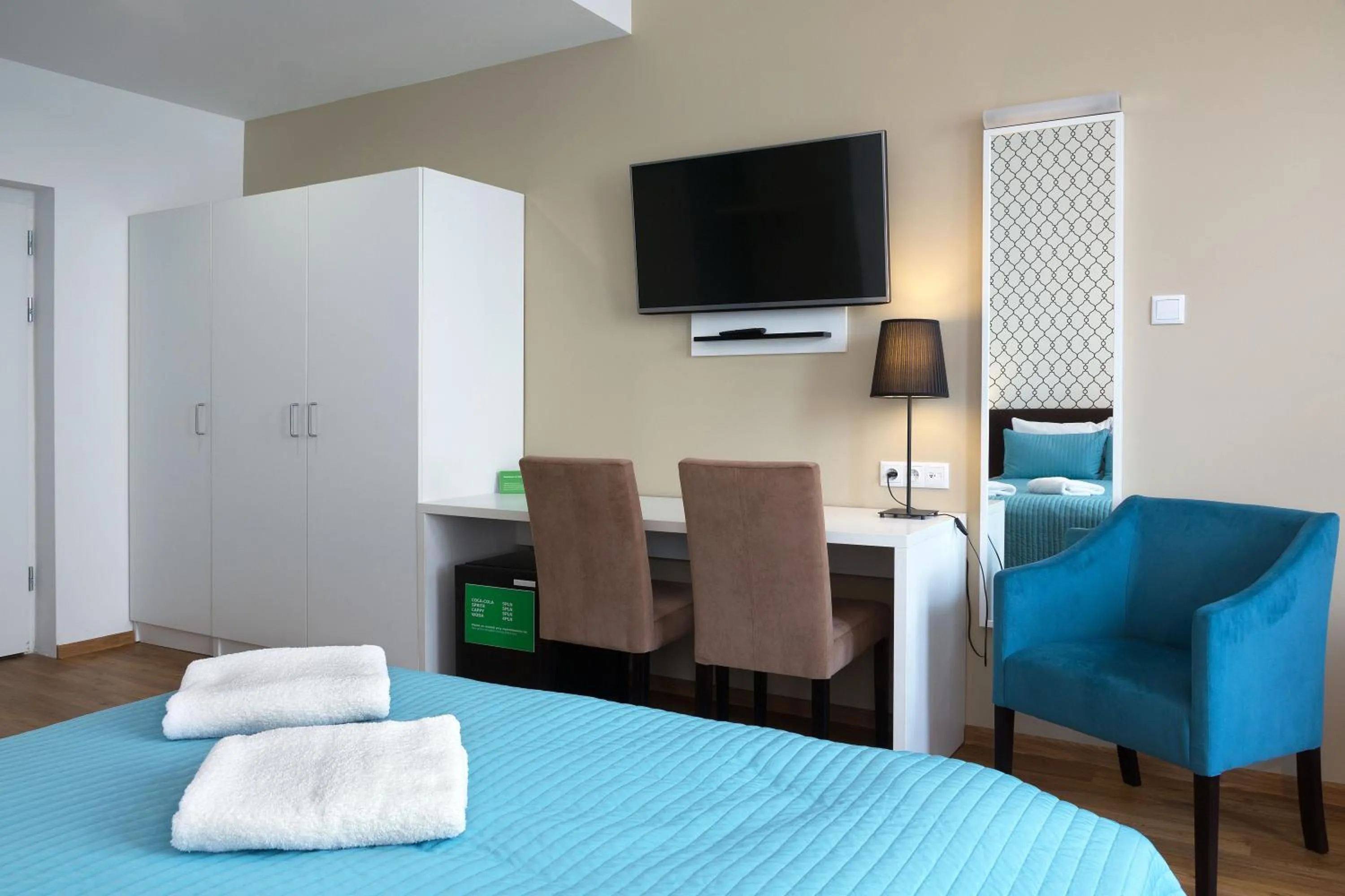 Photo of the whole room, Bed in Hotel Traffic Poznań Stare Miasto