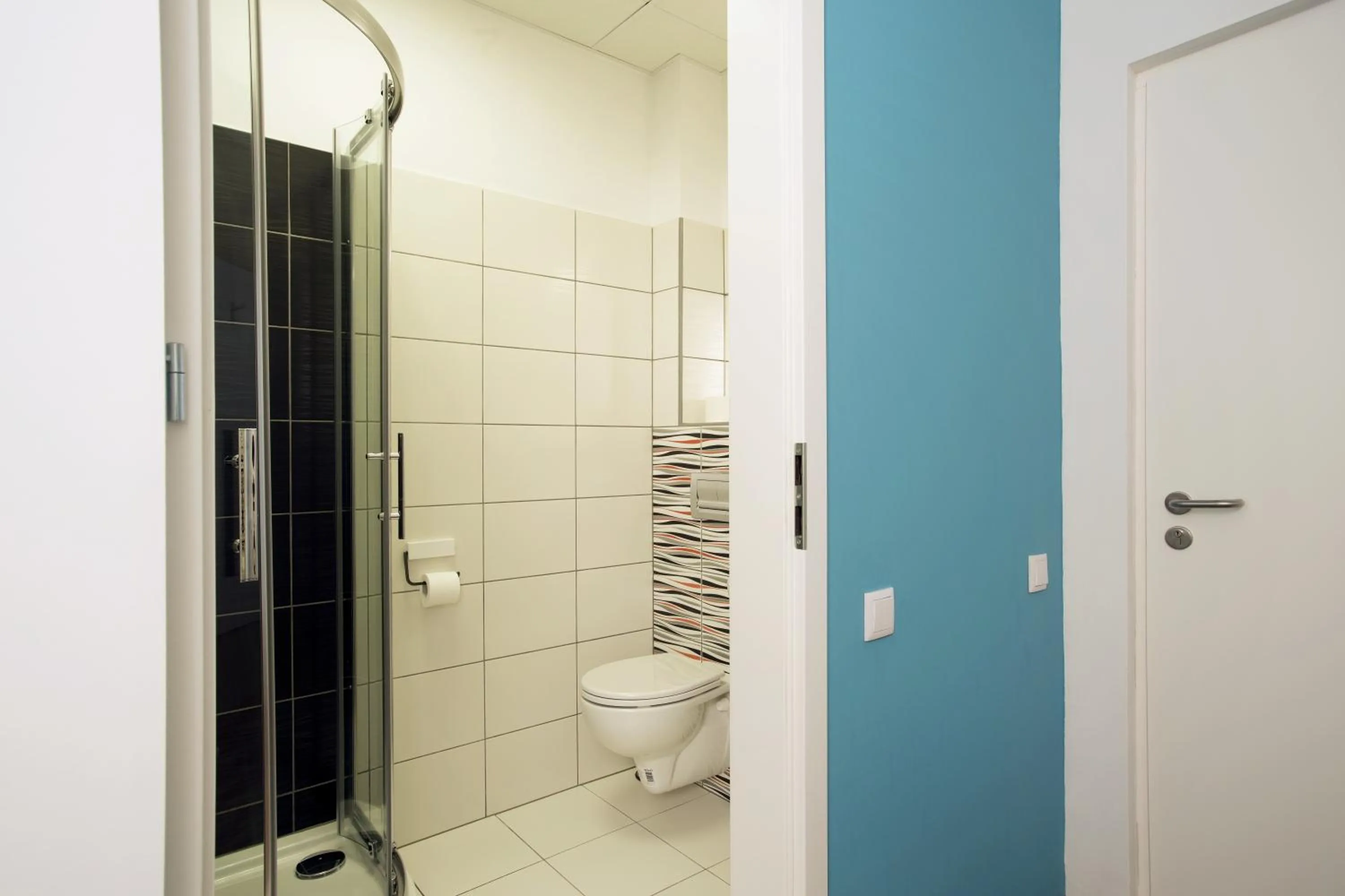 Shower in Hotel Traffic Poznań Stare Miasto