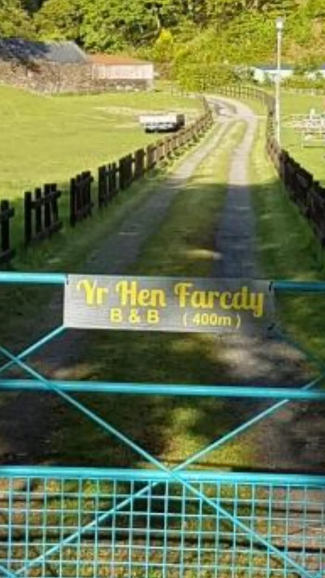 Yr Hen Farcdy