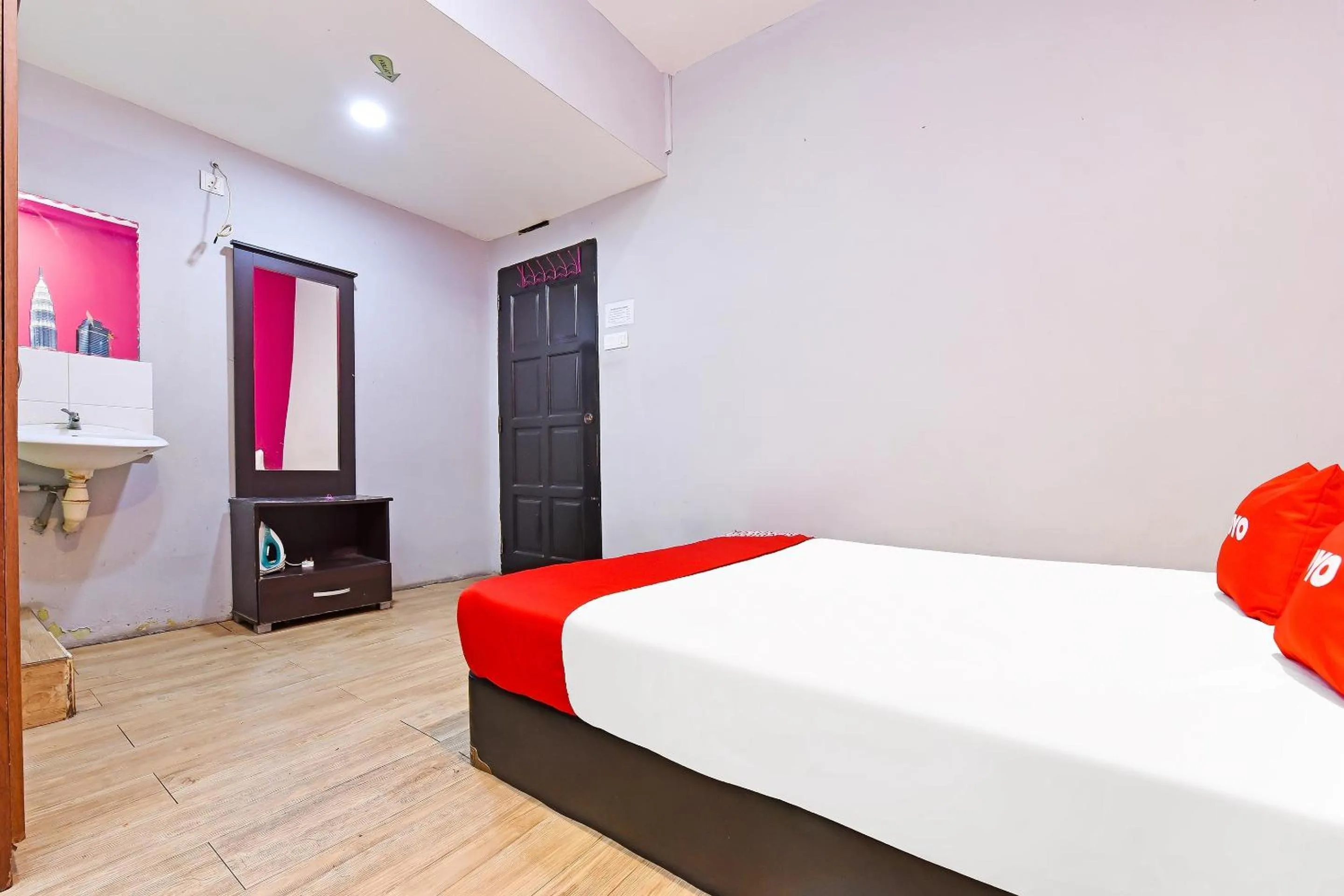 Bedroom, Bed in Hotel O Elwarda Klcity
