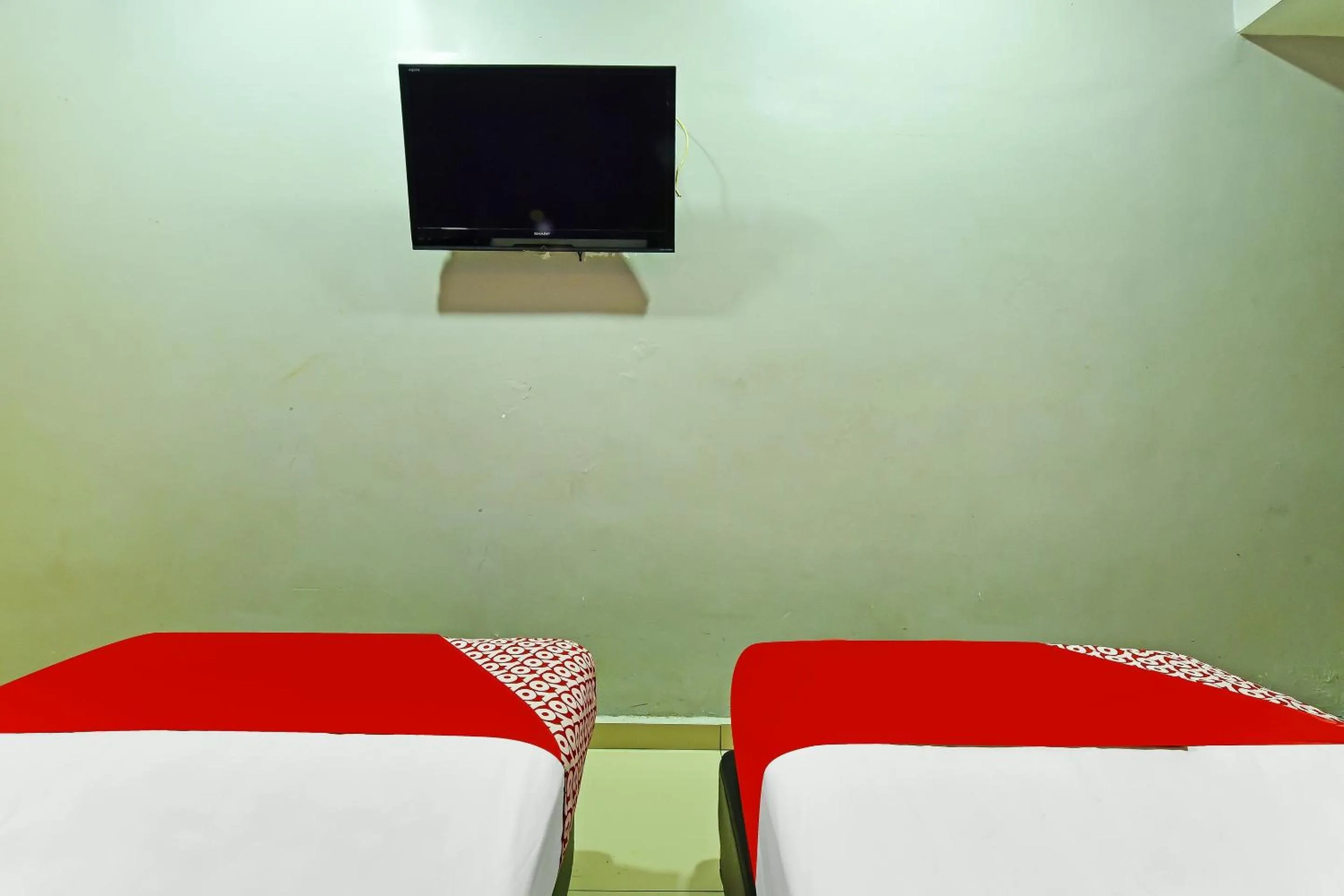 Bedroom, Bed in Hotel O Elwarda Klcity