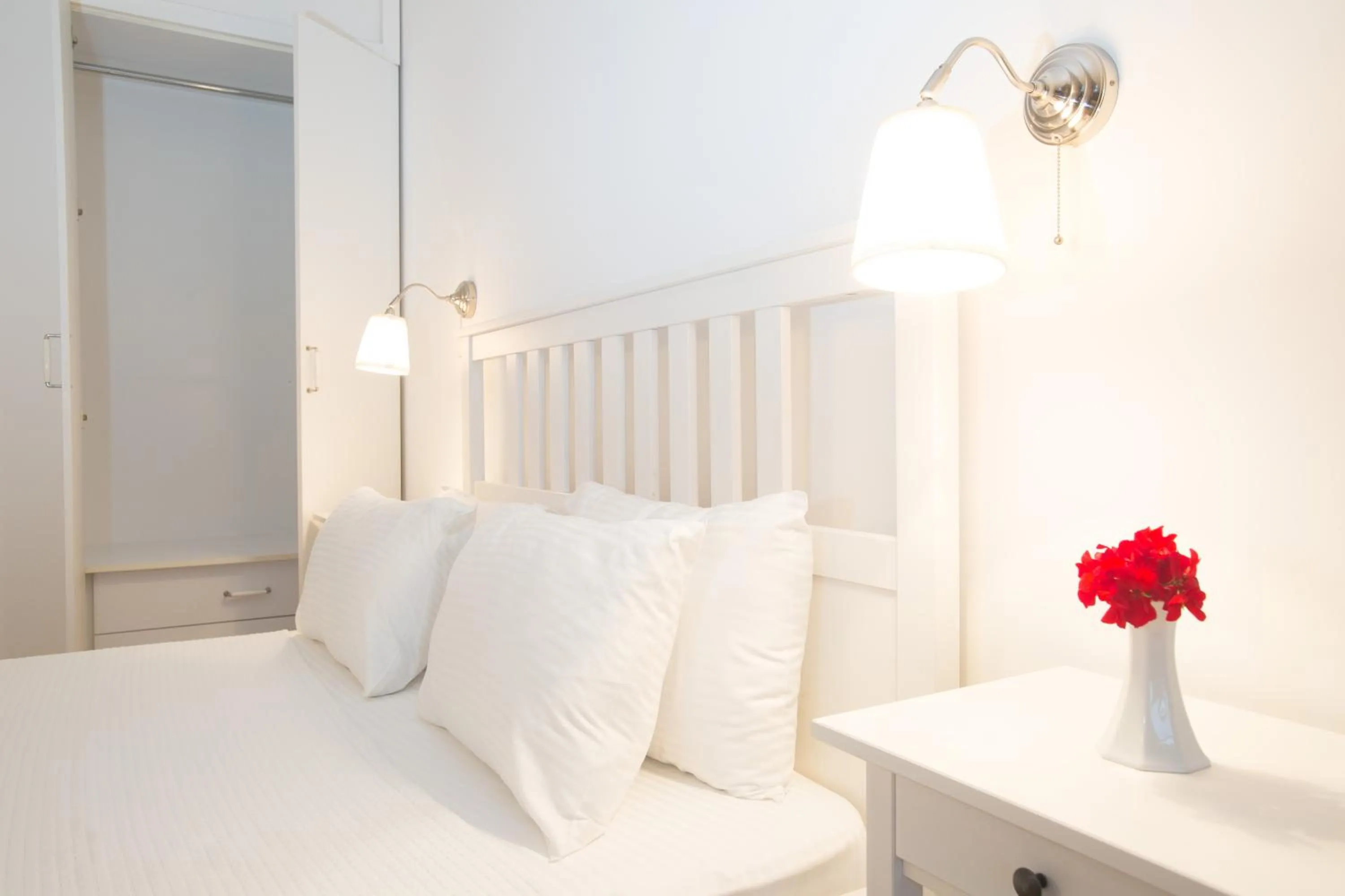 Spring, Bed in Dedeminn Marina Hotel