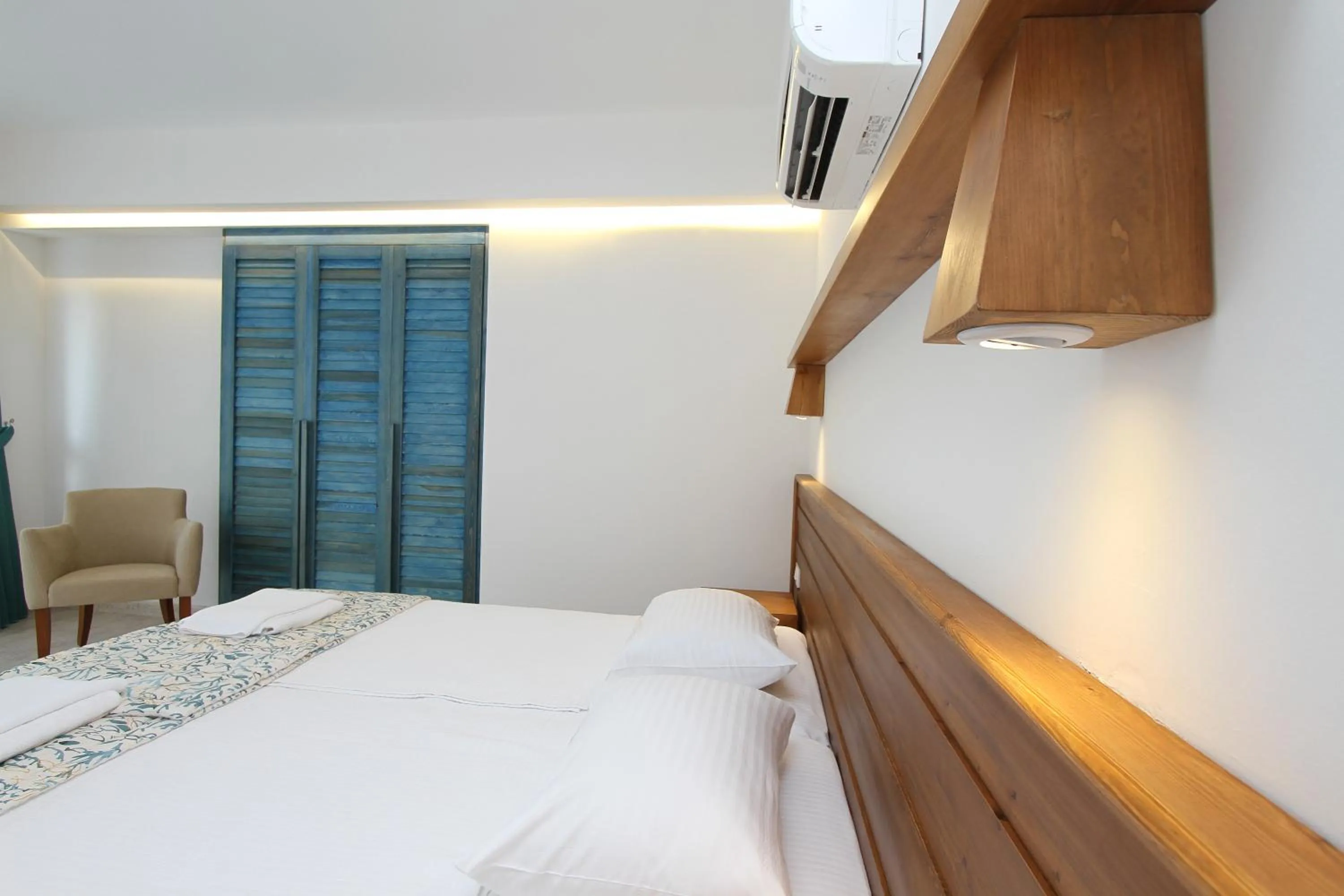 Other, Bed in Dedeminn Marina Hotel