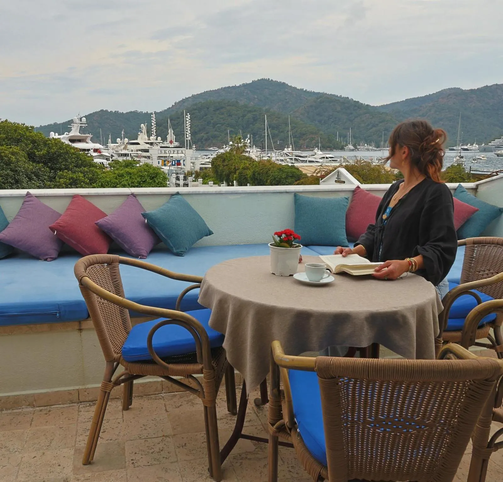 Balcony/Terrace in Dedeminn Marina Hotel