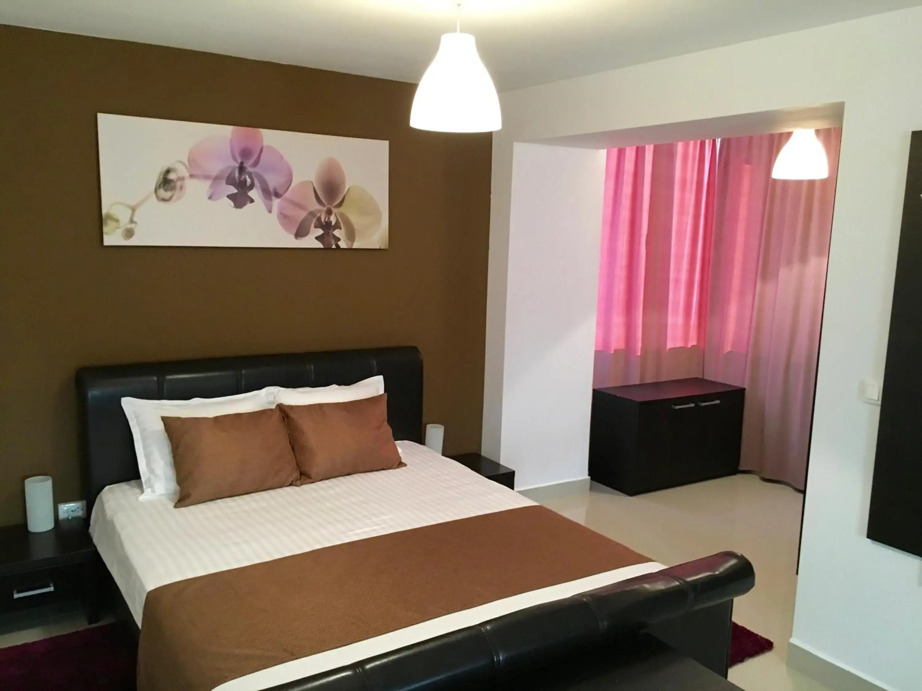 Studio in Elysium Studio in Elysium