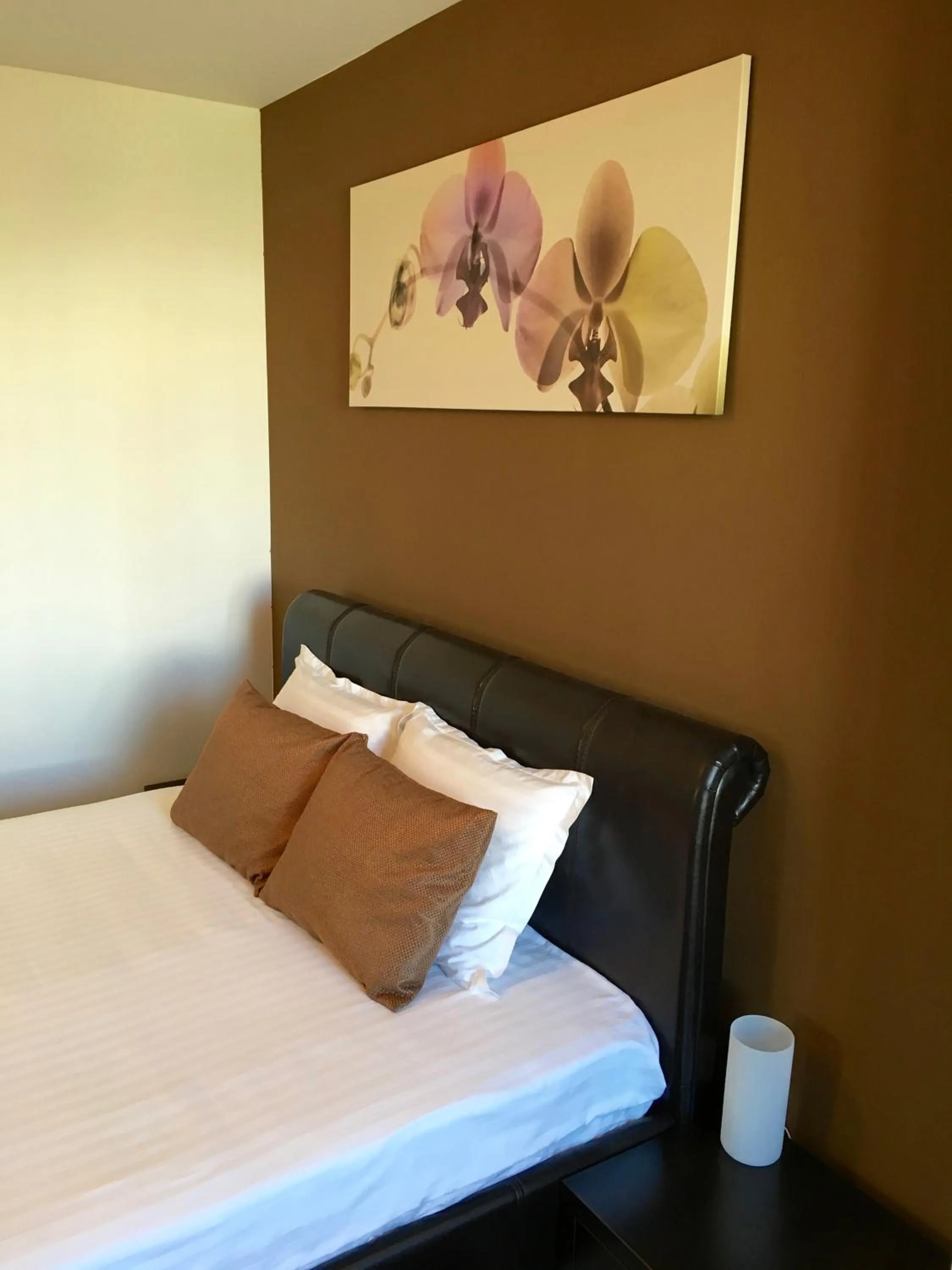 Decorative detail, Bed in Elysium